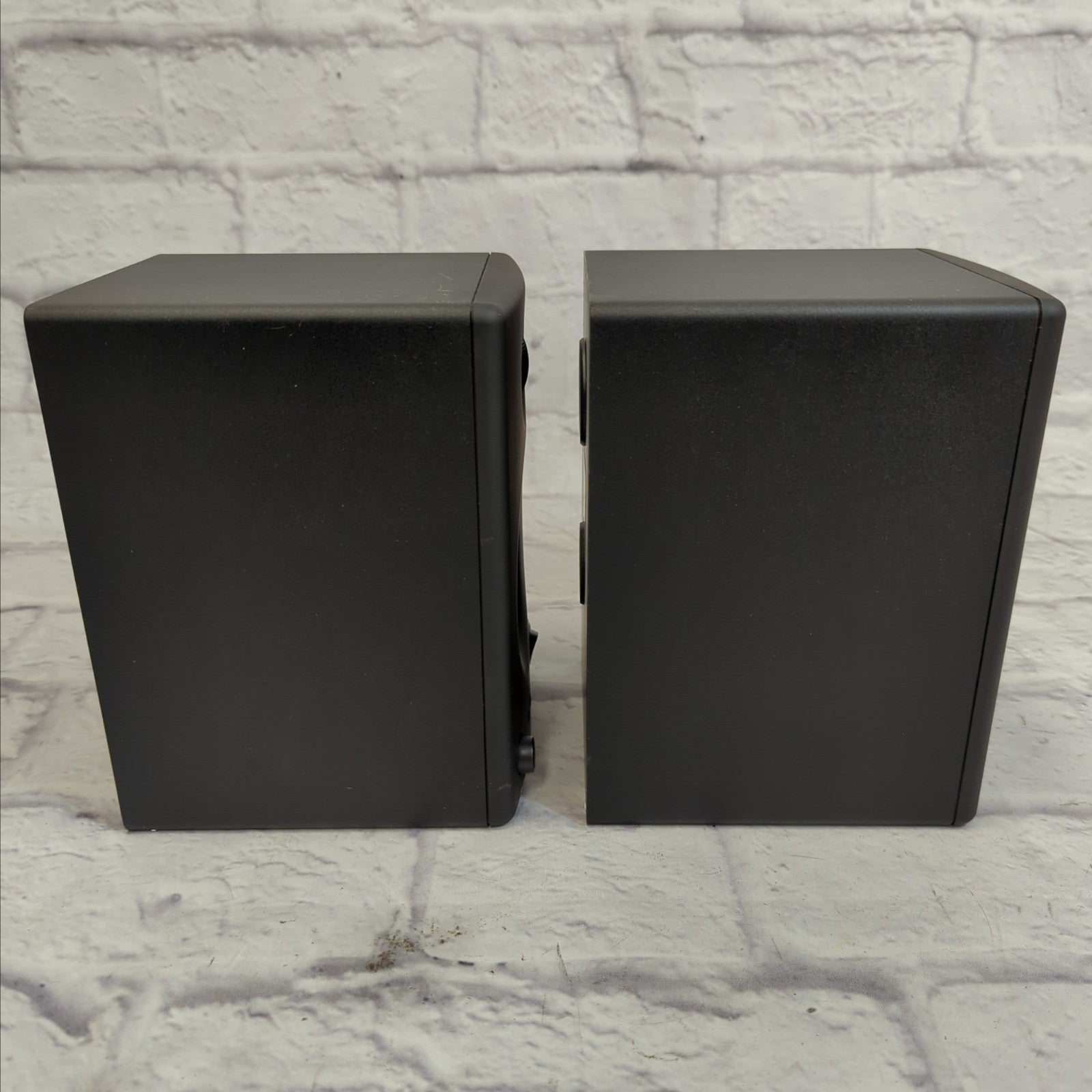 PreSonus Eris E3.5 2-Way 3.5" Active Studio Monitor (Pair)