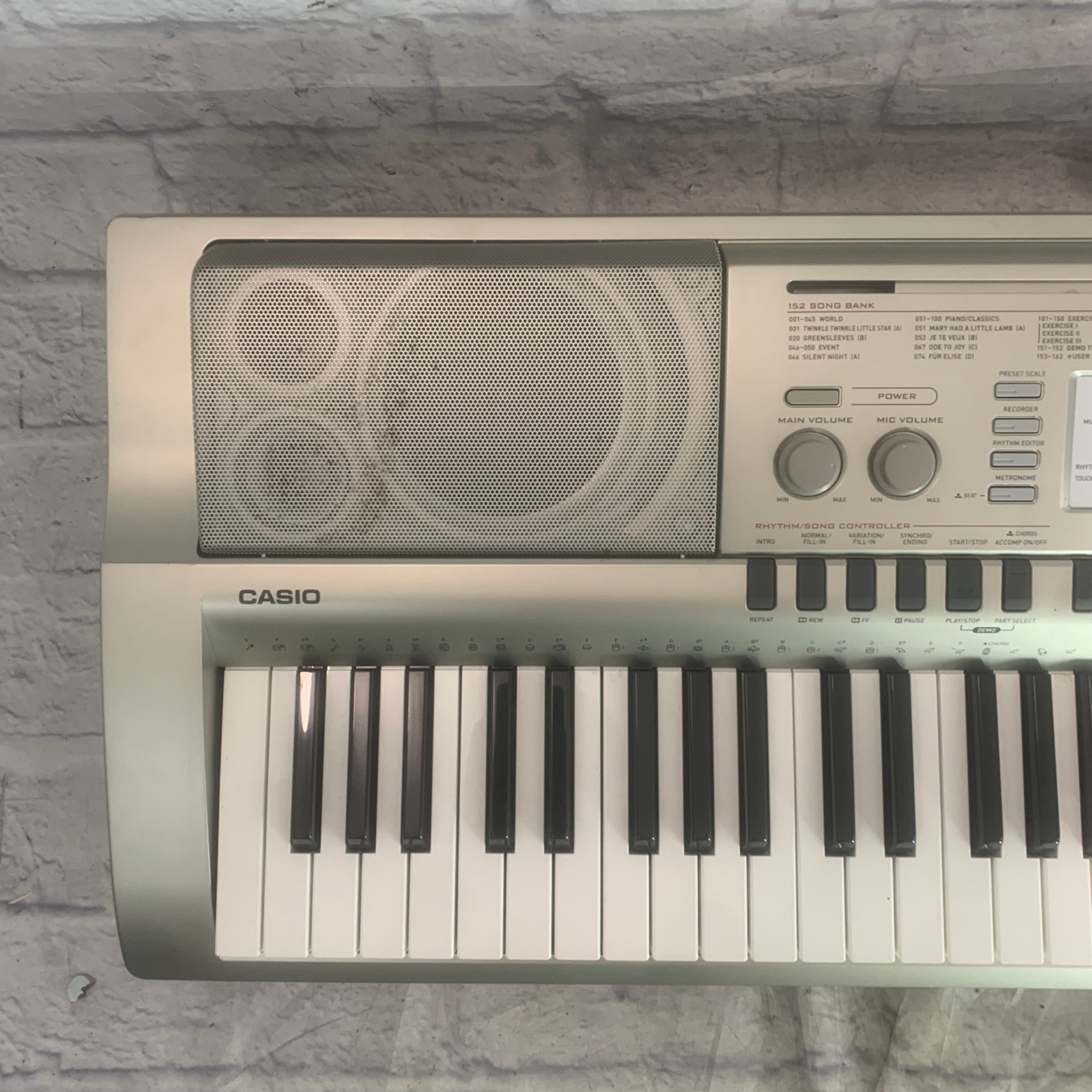 Casio WK-200 (76 Key) Digital Piano