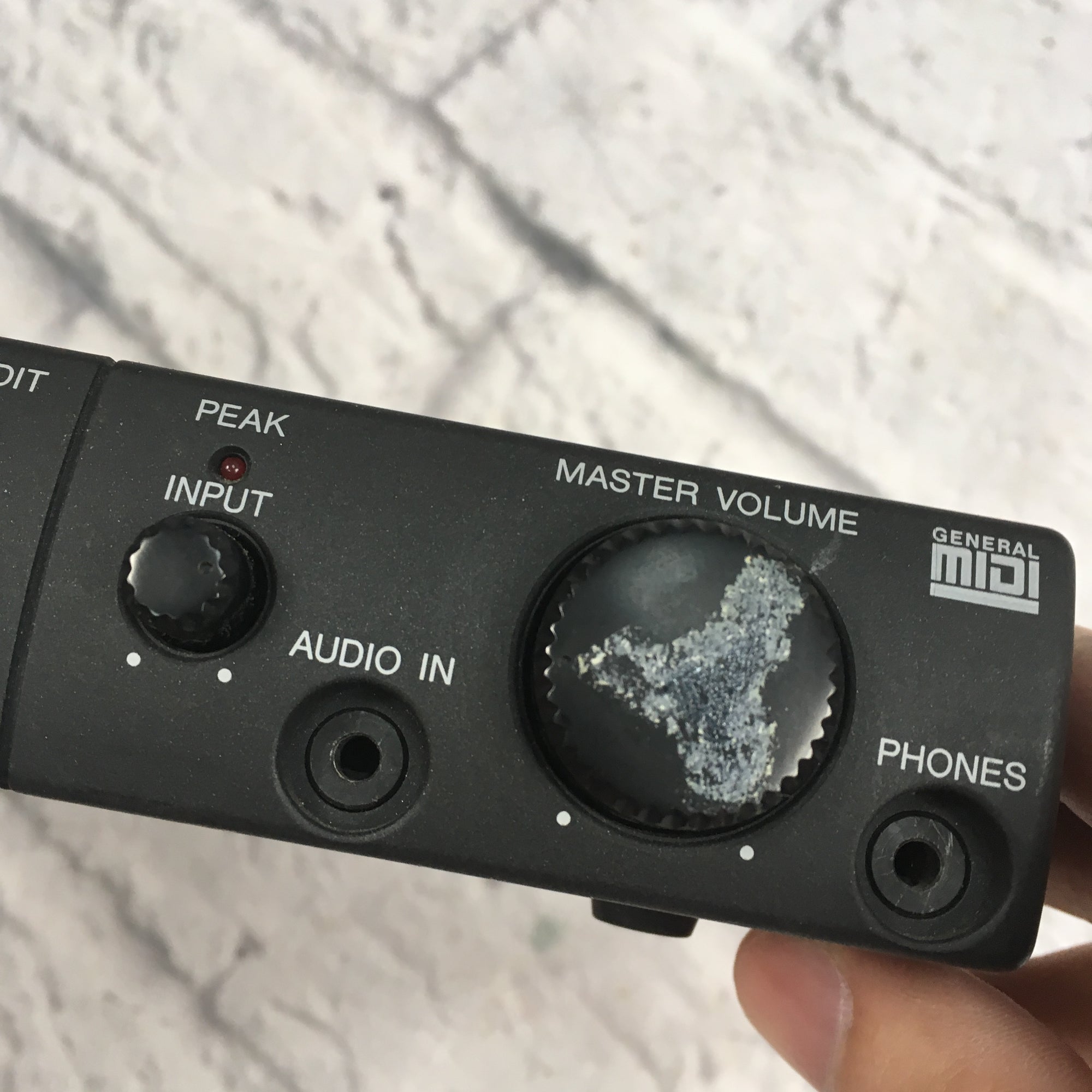 Yamaha TG100 MIDI Tone Generator Module - Evolution Music