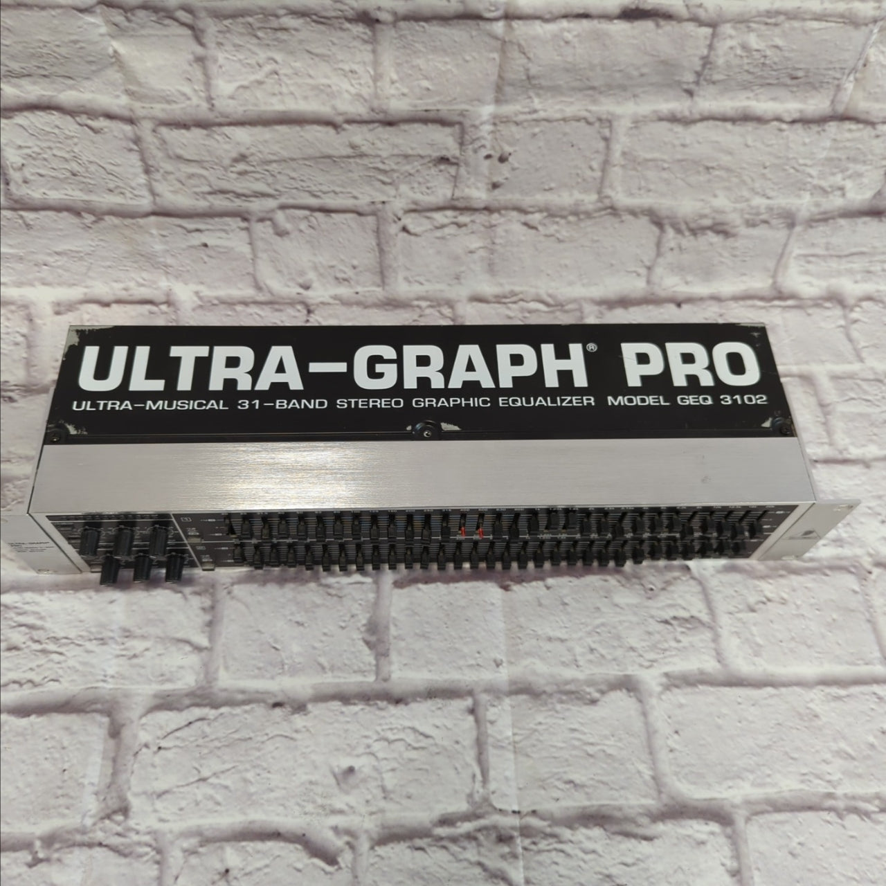 Behringer GEQ3102 Ultragraph Pro 31 Band Rack Equalizer