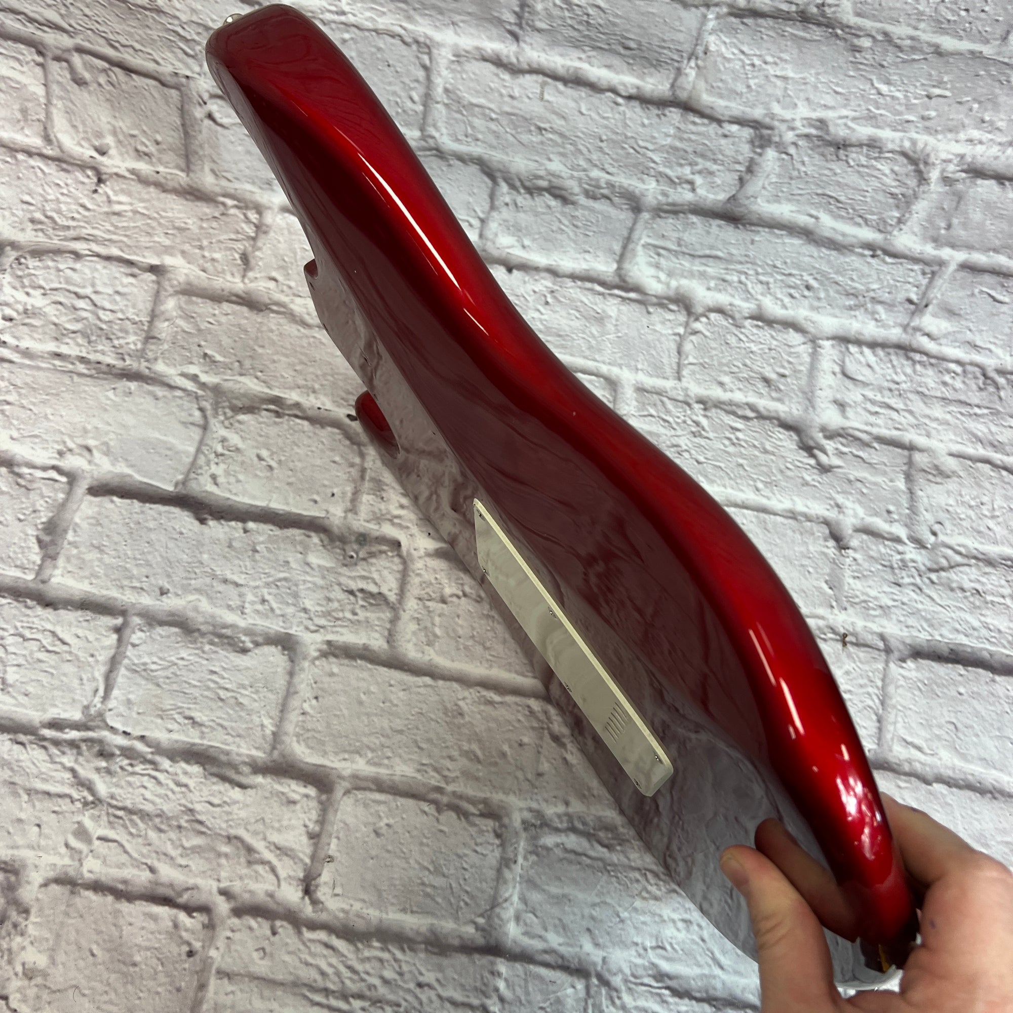 Squier Classic Vibe 60's Stratocaster Loaded Body Candy Apple Red
