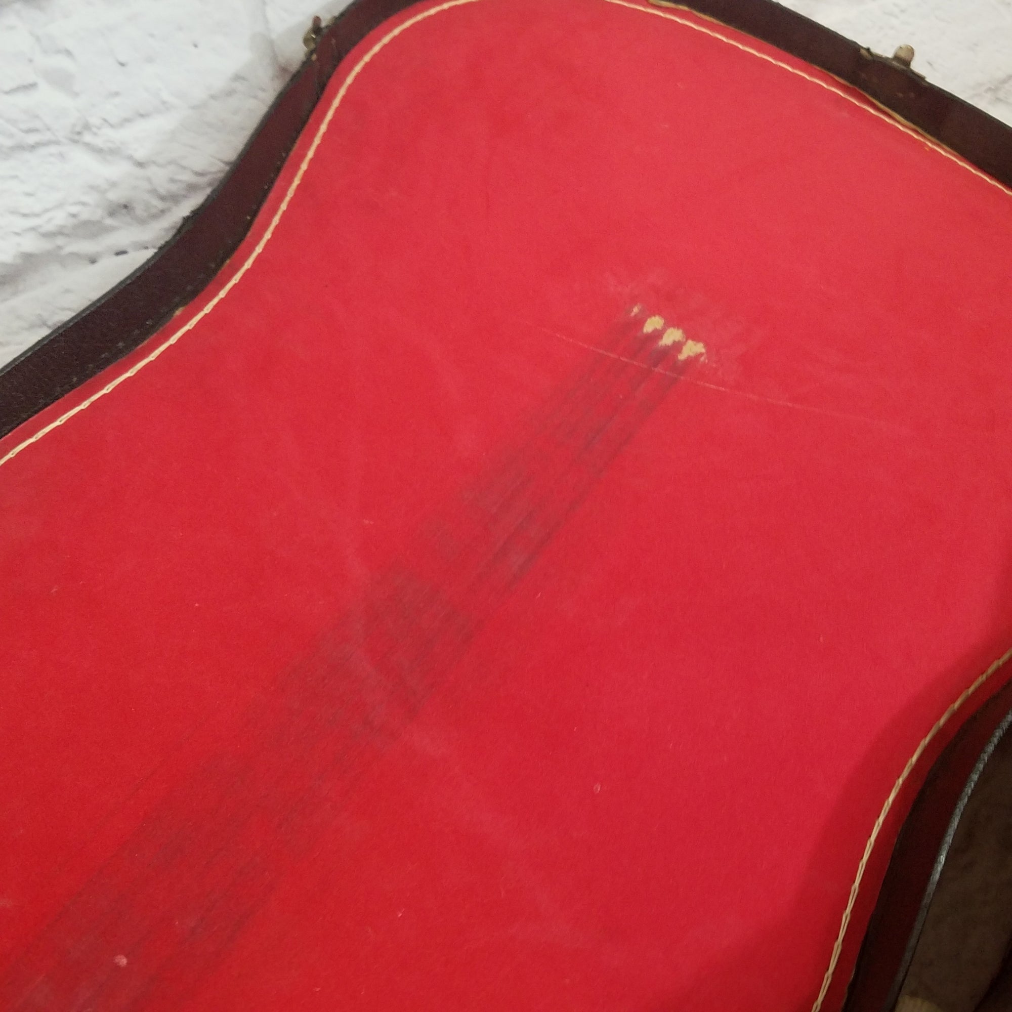 Unknown Chipboard Acoustic Guitar Case