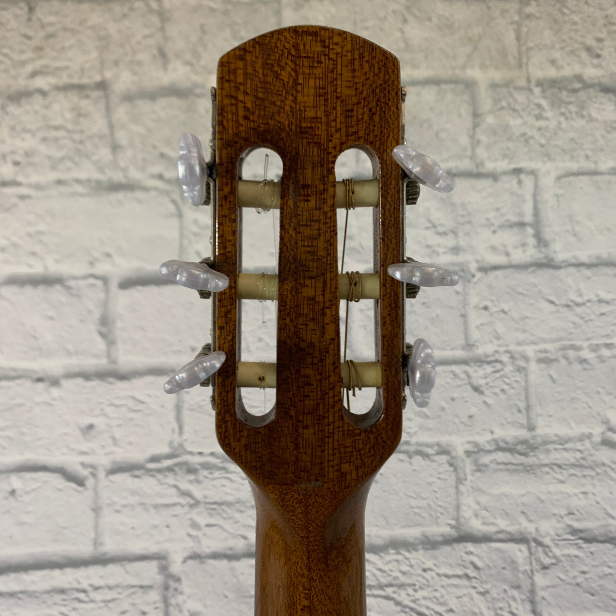 Hondo Sonora H-010 N-N  Classical Acoustic Guitar