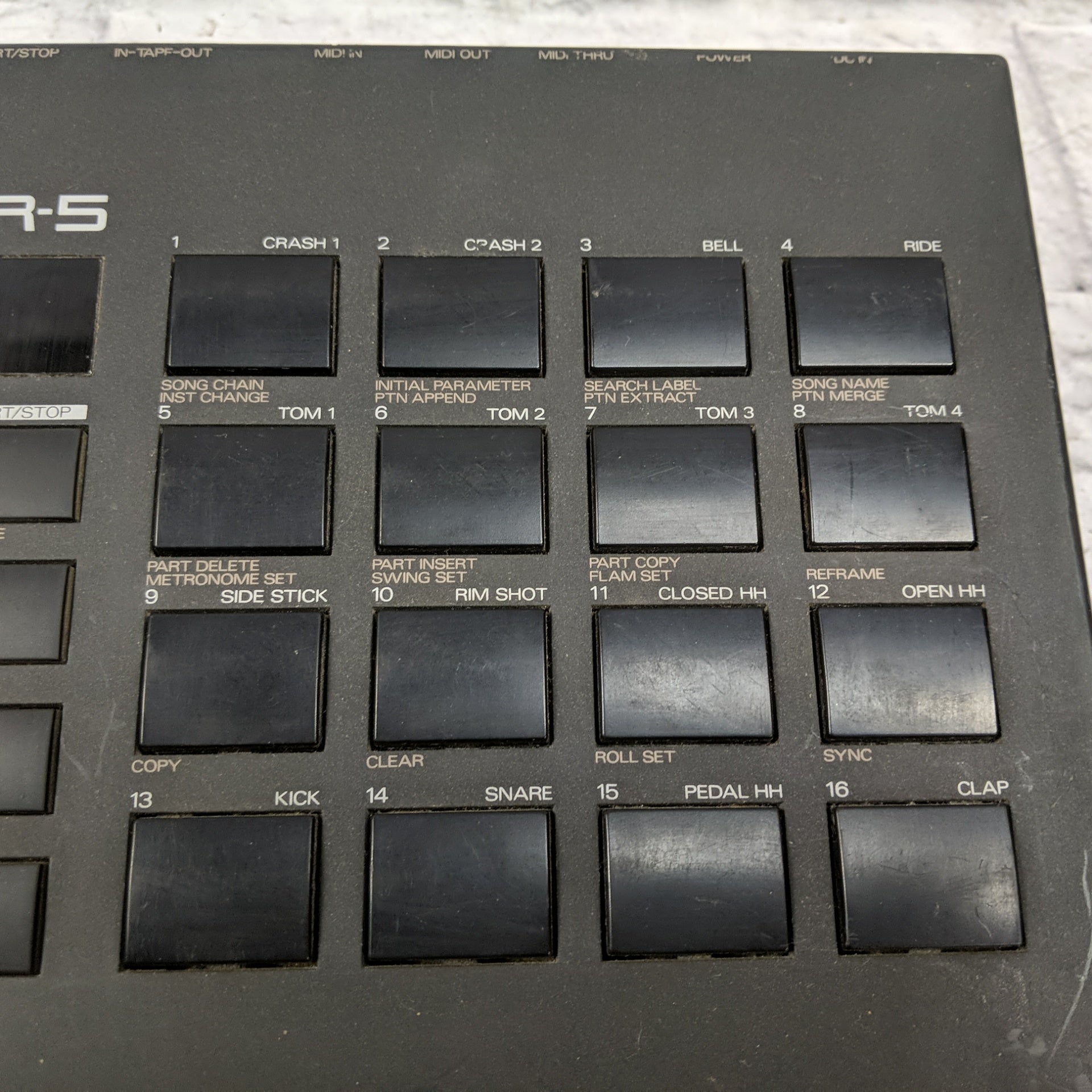 Roland R5 Electronic Drum Machine with Power Supply