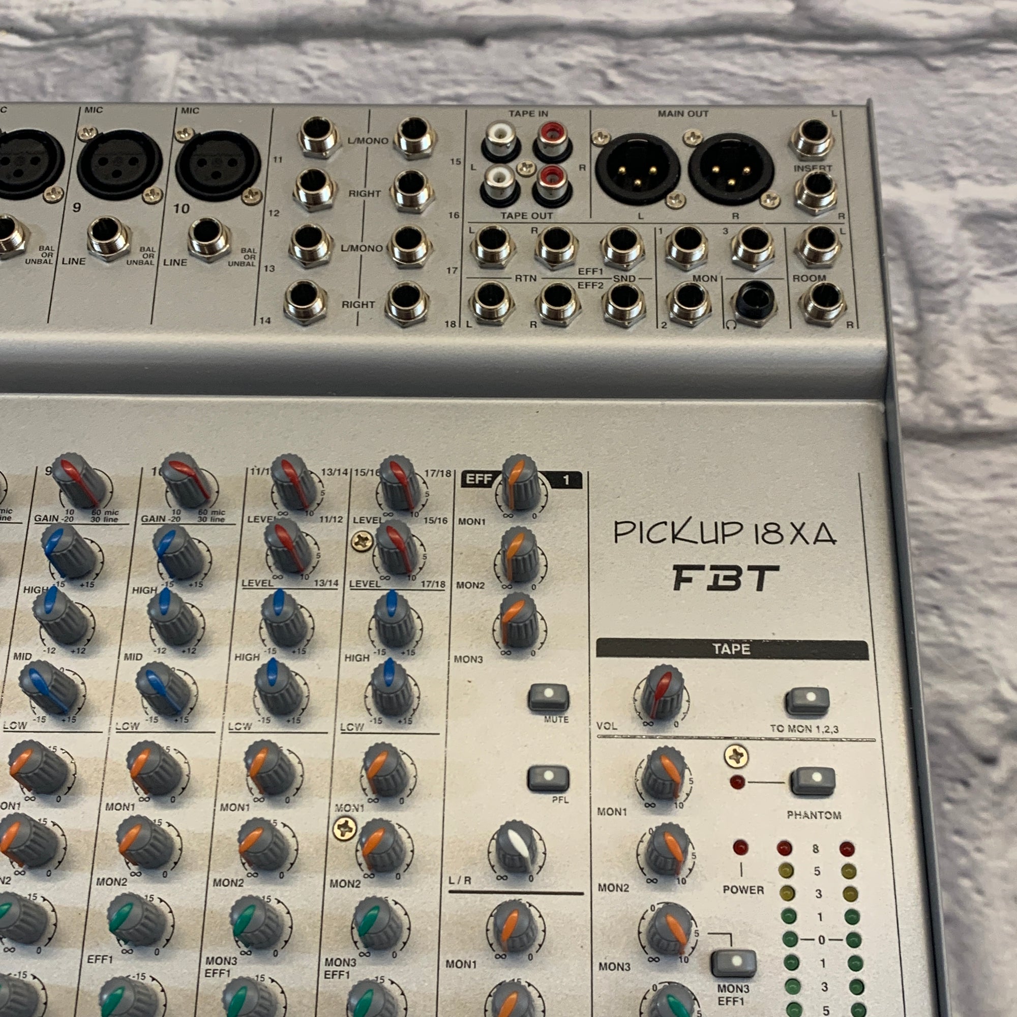 Fbt Combiners FBT Pickup 18-Channel Powered Mixer - Evolution Music