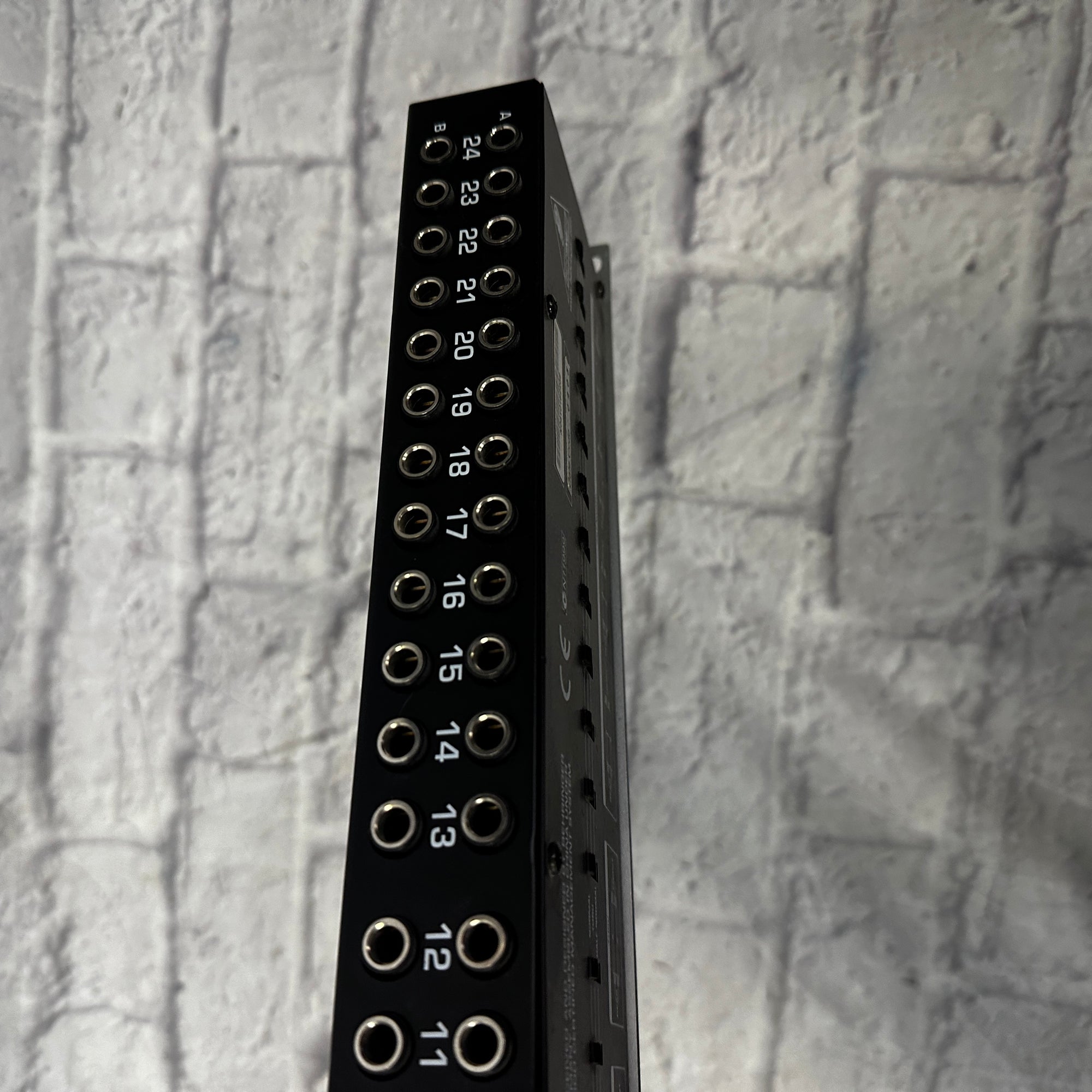 Behringer PX3000 Patchbay