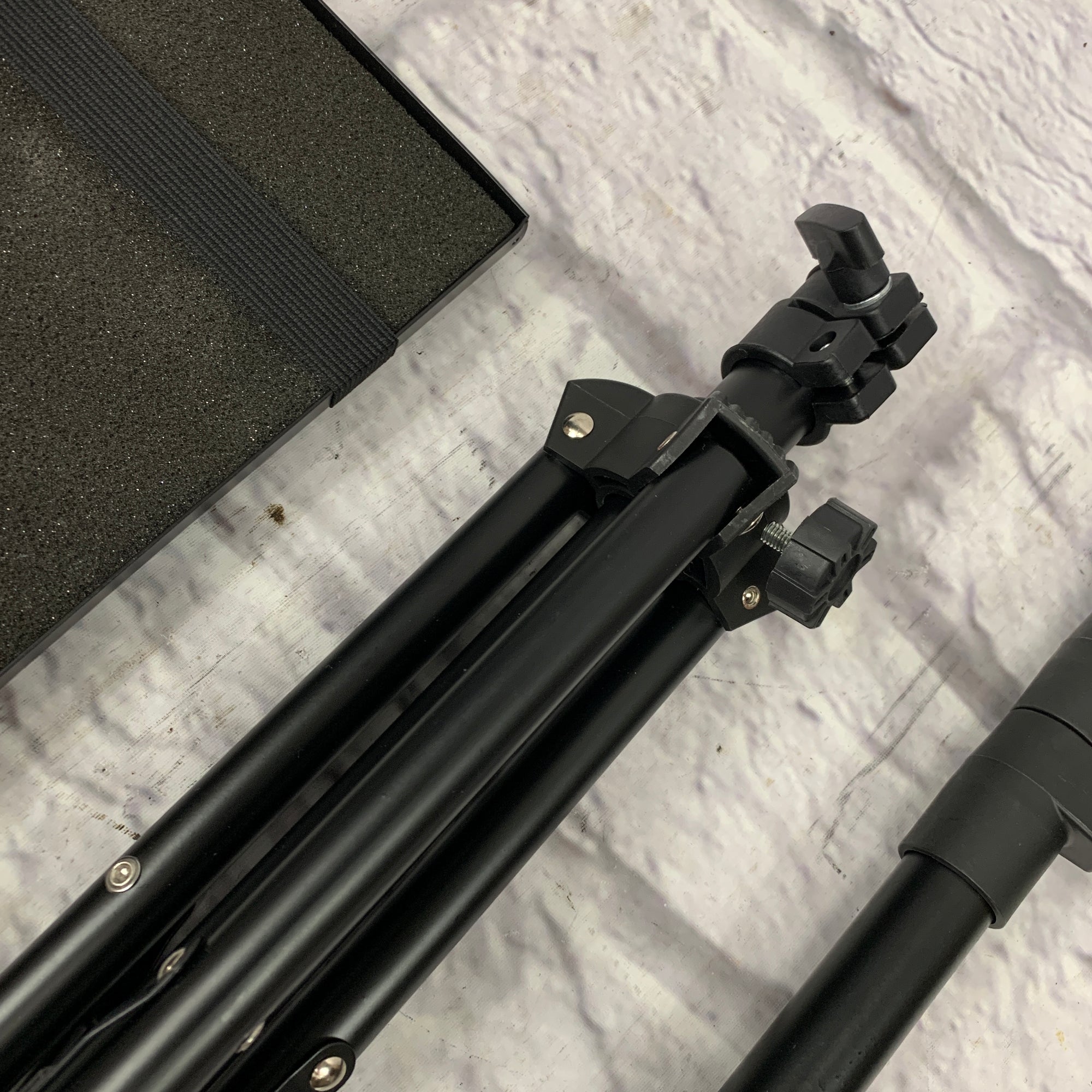 Folding Platform Stand