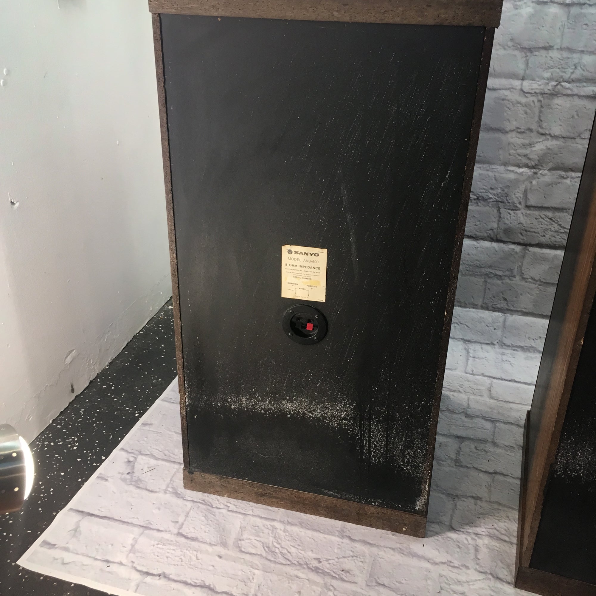 1980's Sanyo AVS600 Home Audio Speakers Pair