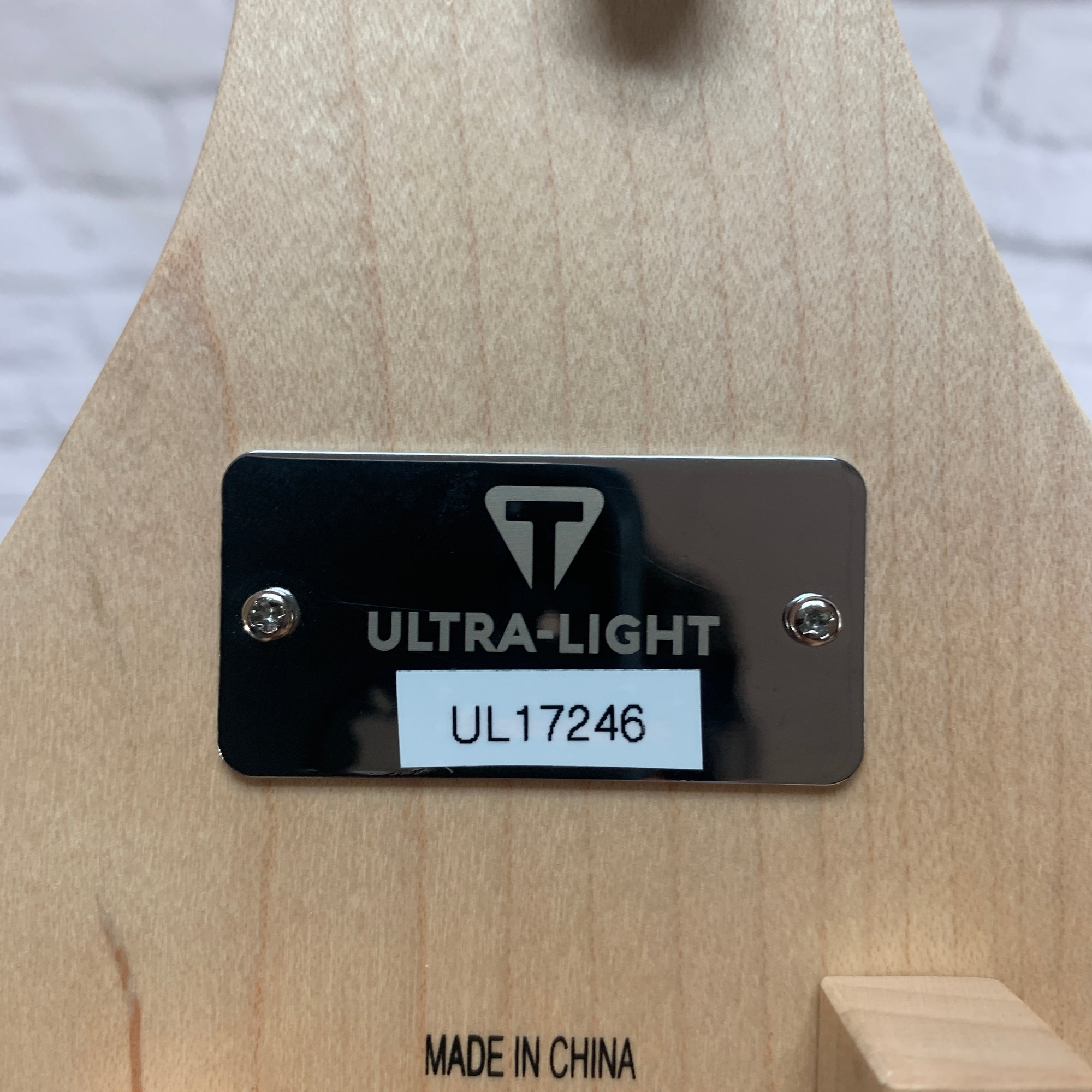 Traveler Acoustic Guitar Ultra Light Maple