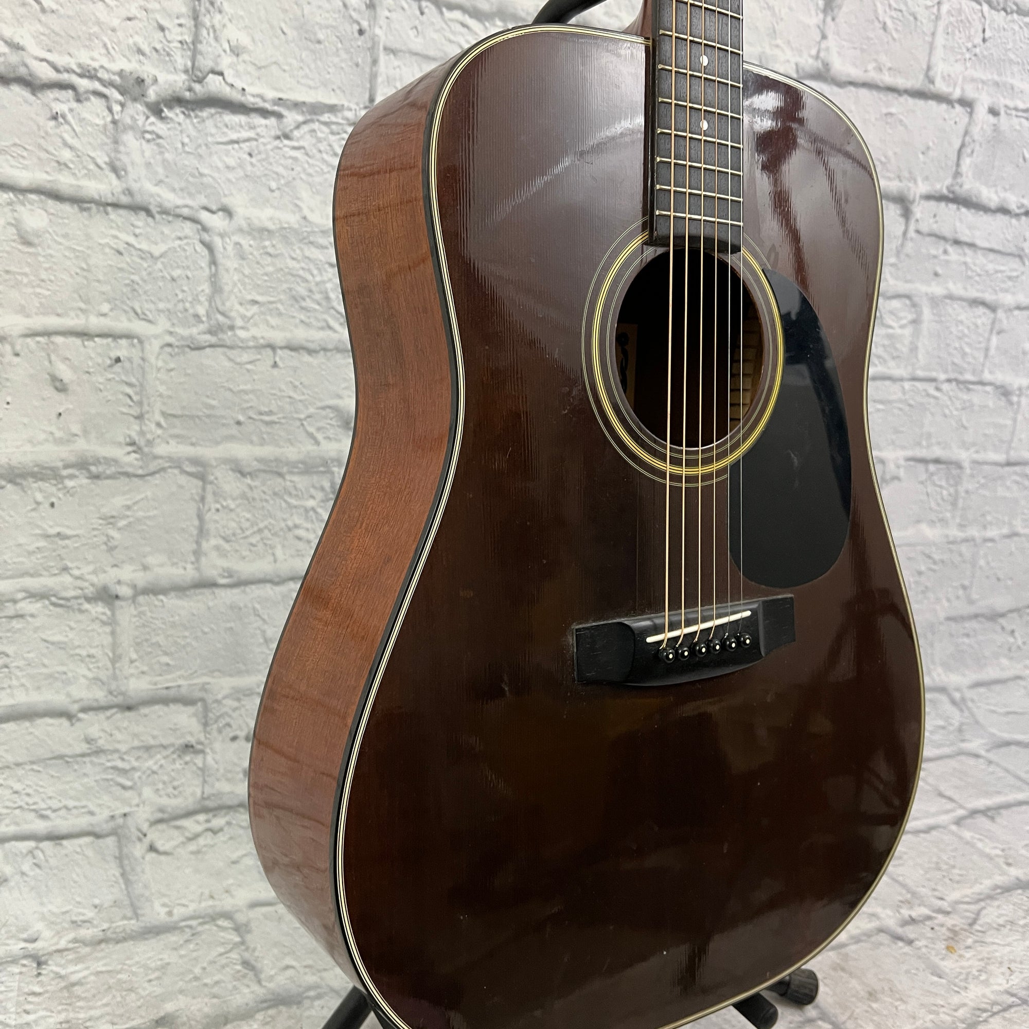 Vintage MIK Lotus L-107 Acoustic Guitar w/ Chipboard Case