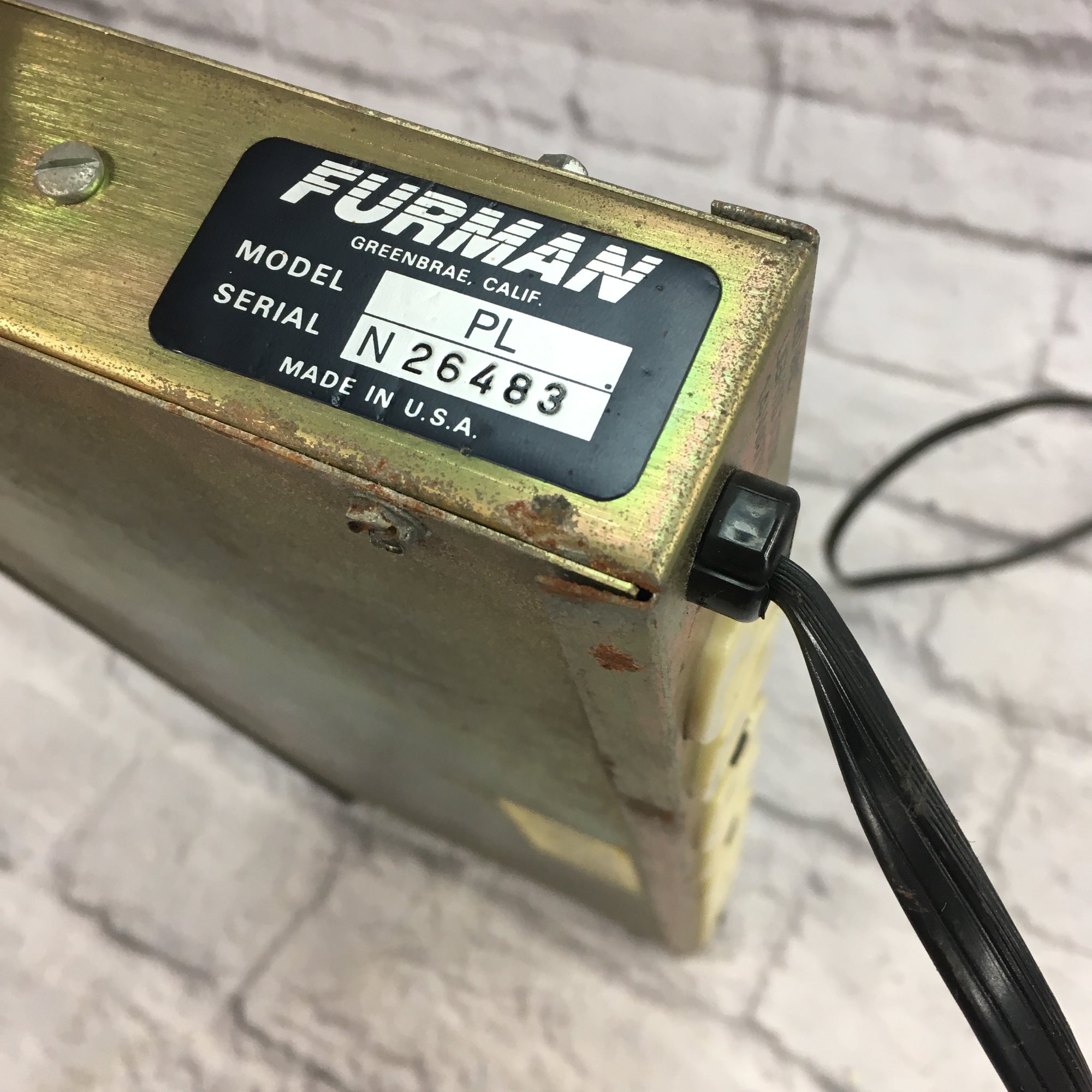 Furman PL-8 Power Conditioner