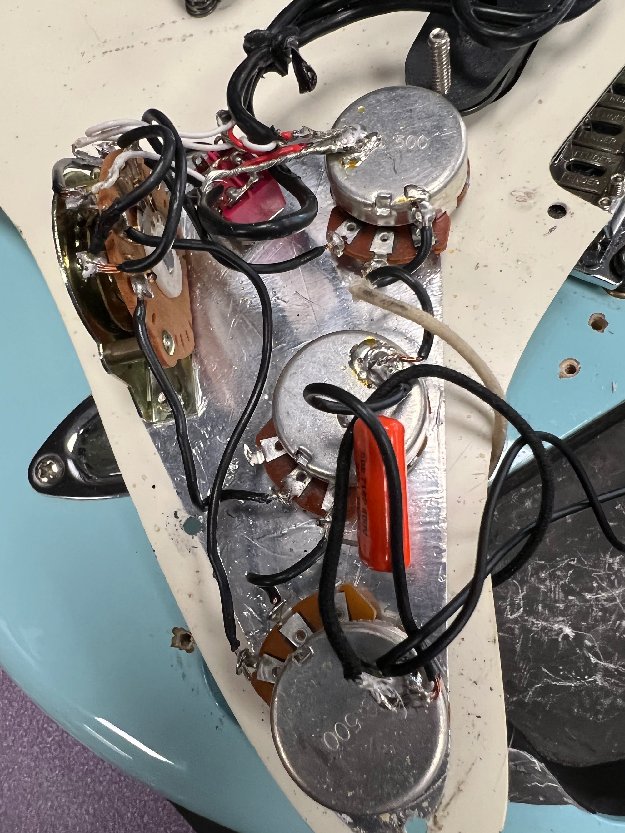 Squier Deluxe Stratocaster Daphne Blue Modified