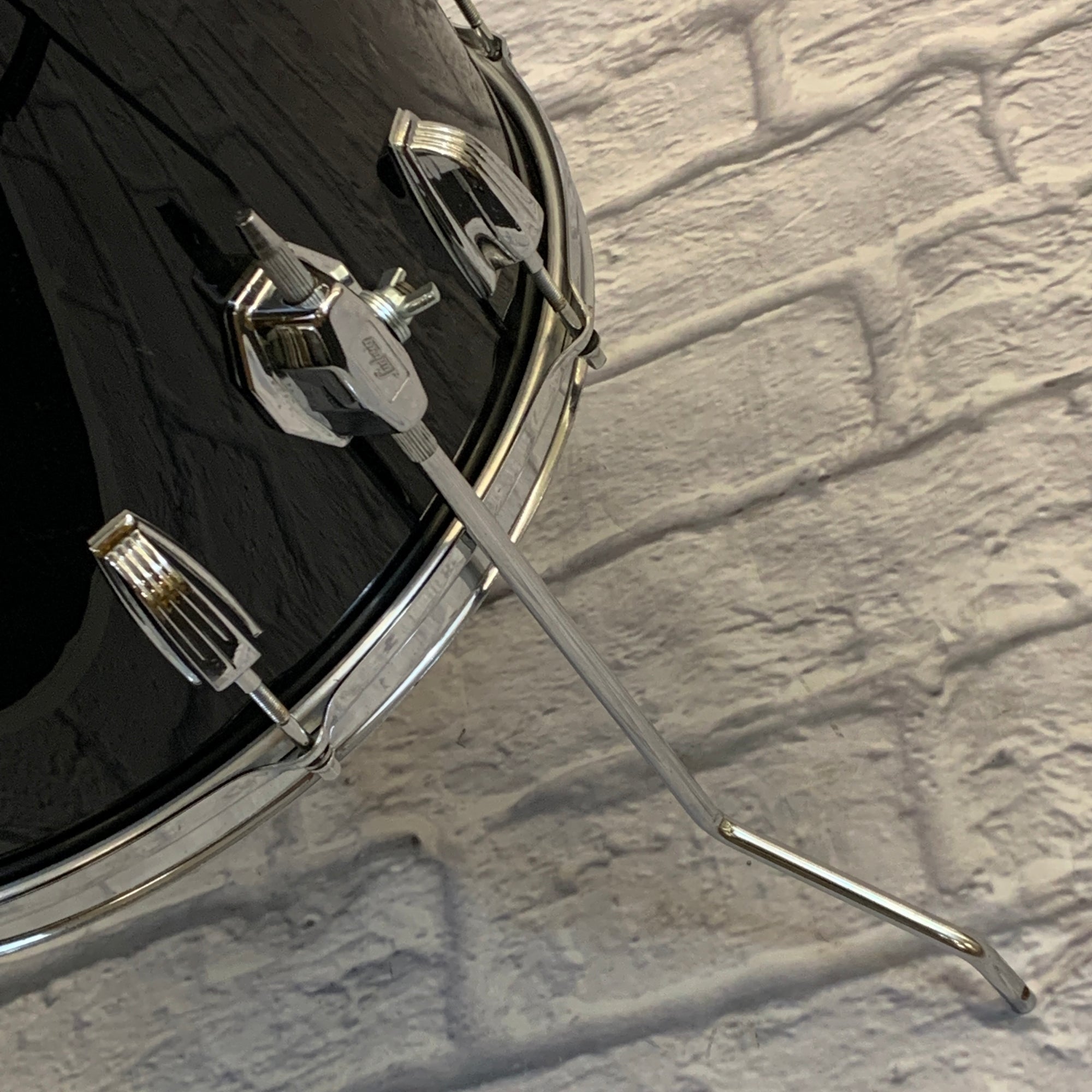 1970s Ludwig Vistalite 16X16" Floor Tom Black