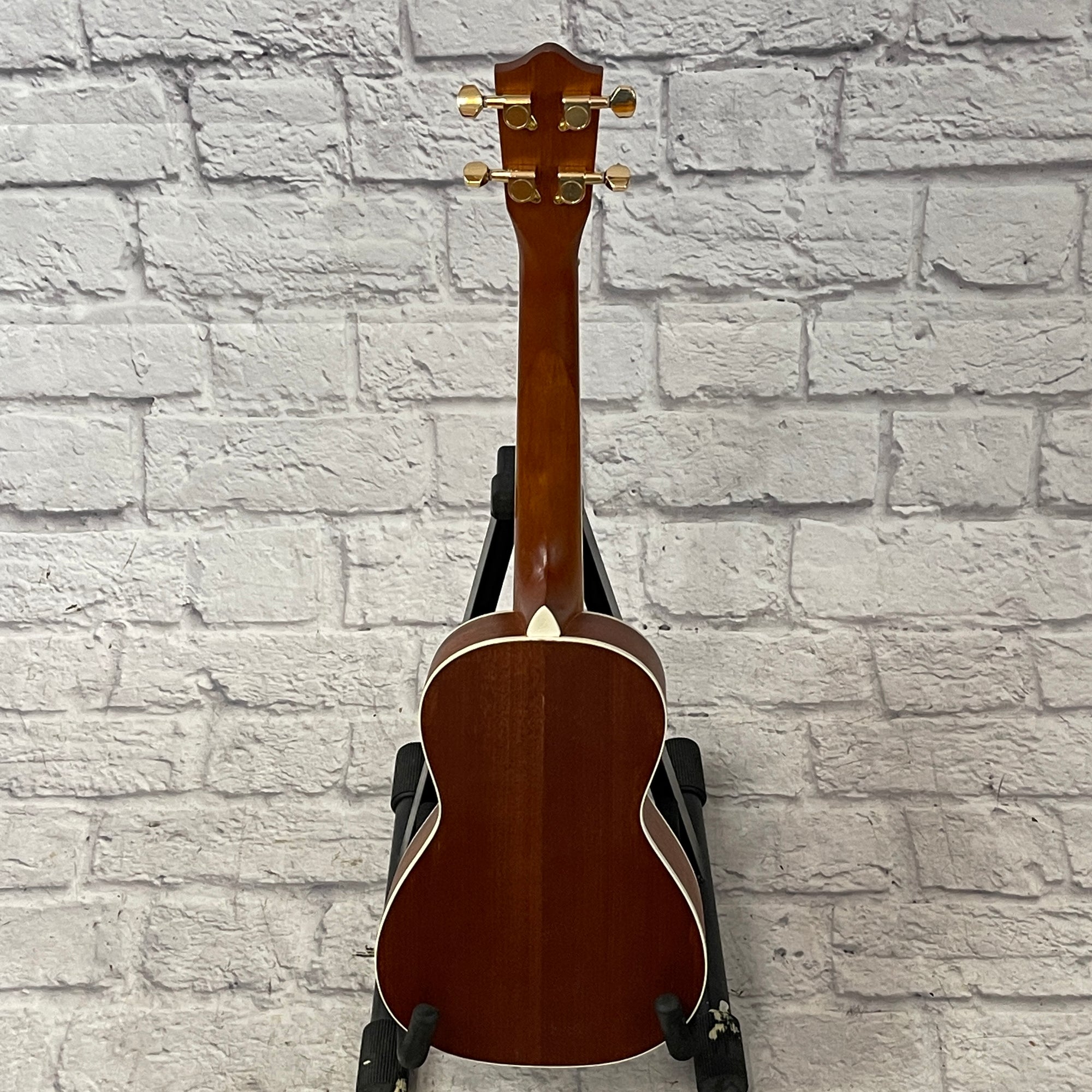 Lanikai LU22CGC Ukulele