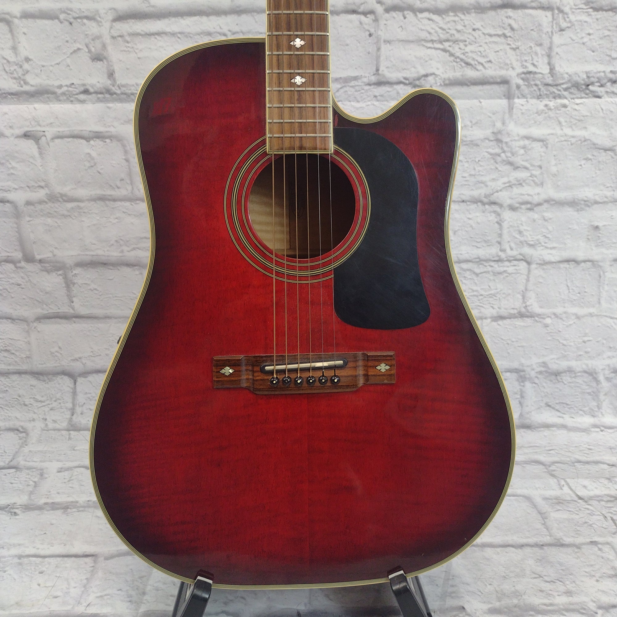 Washburn D17-CE 2005 Solid Top Acoustic Guitar