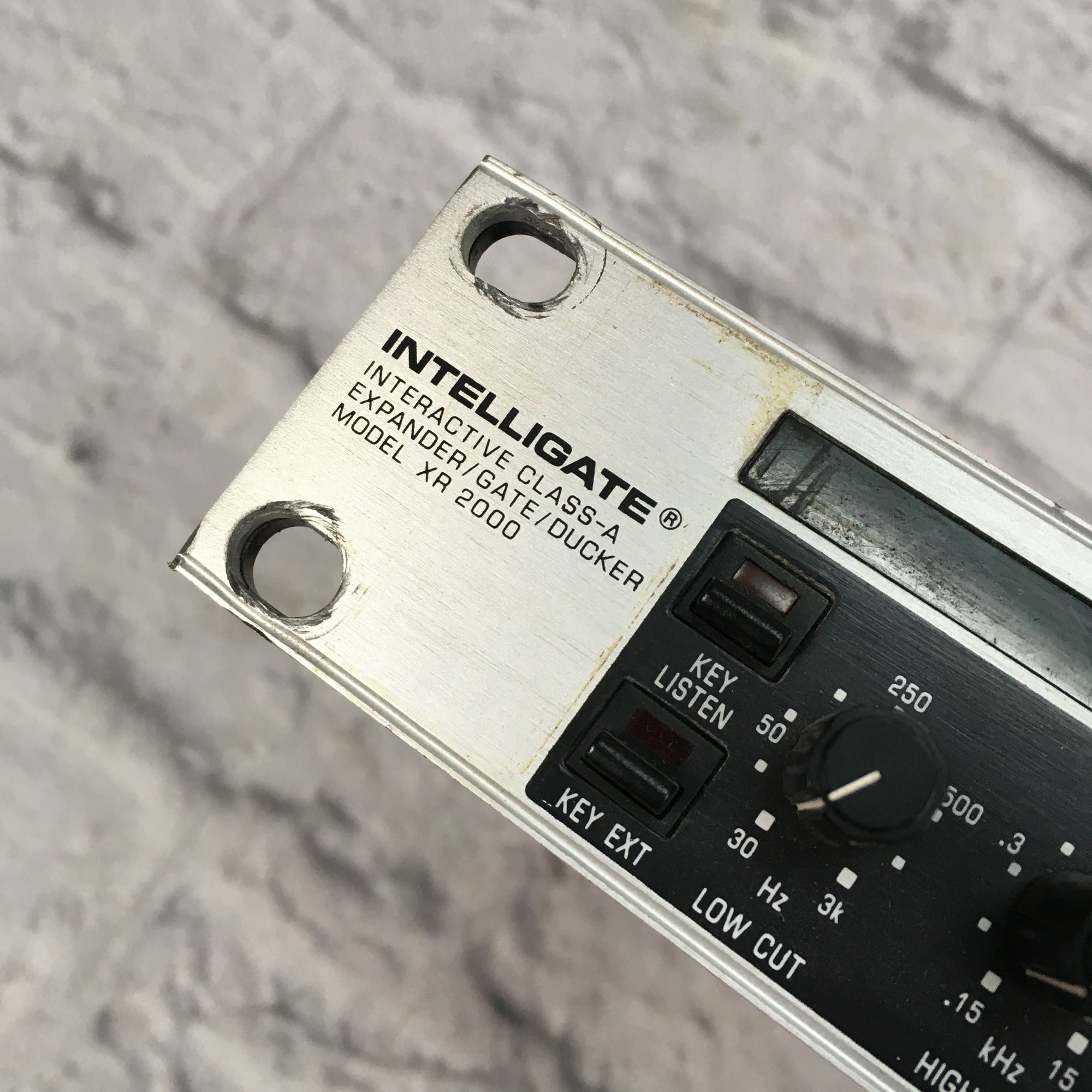 Behringer XR 2000 Intelligate