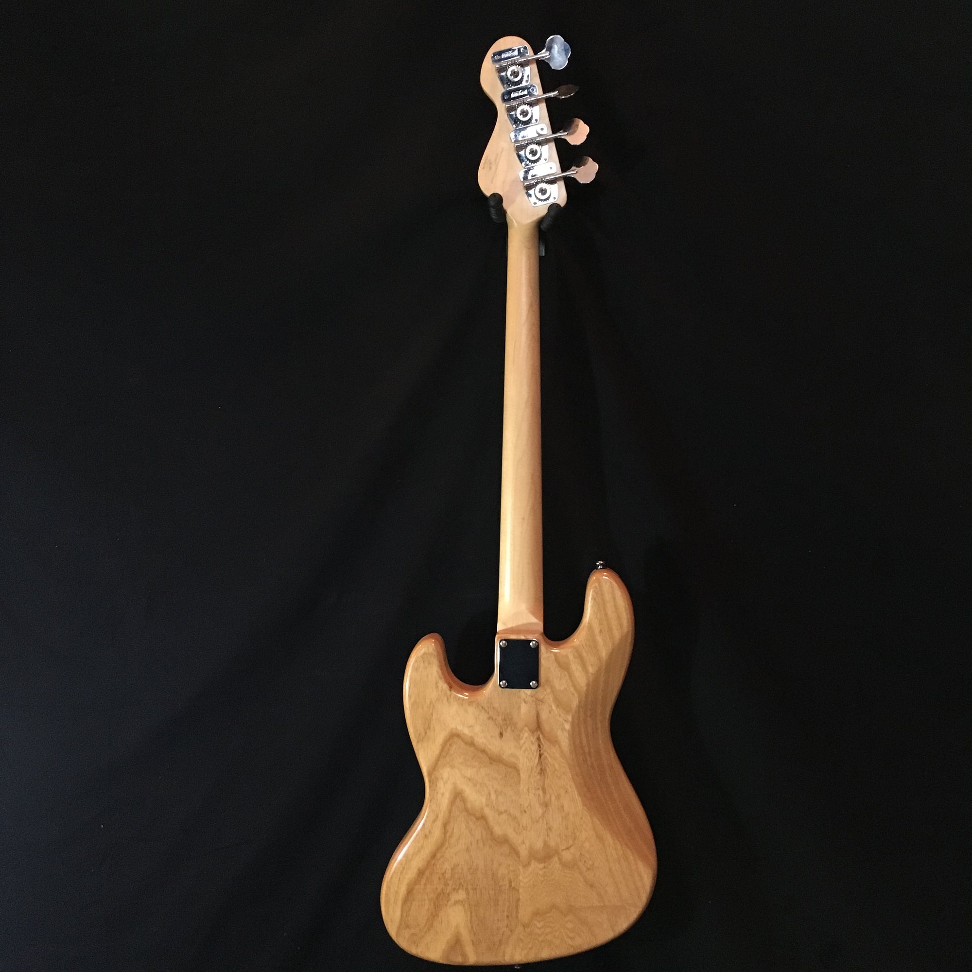 ** Vintage Guitars VJ74NAT 4 String Jazz Bass Natural