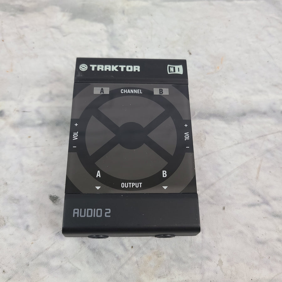 Native Instruments Traktor Audio 2 DJ Interface