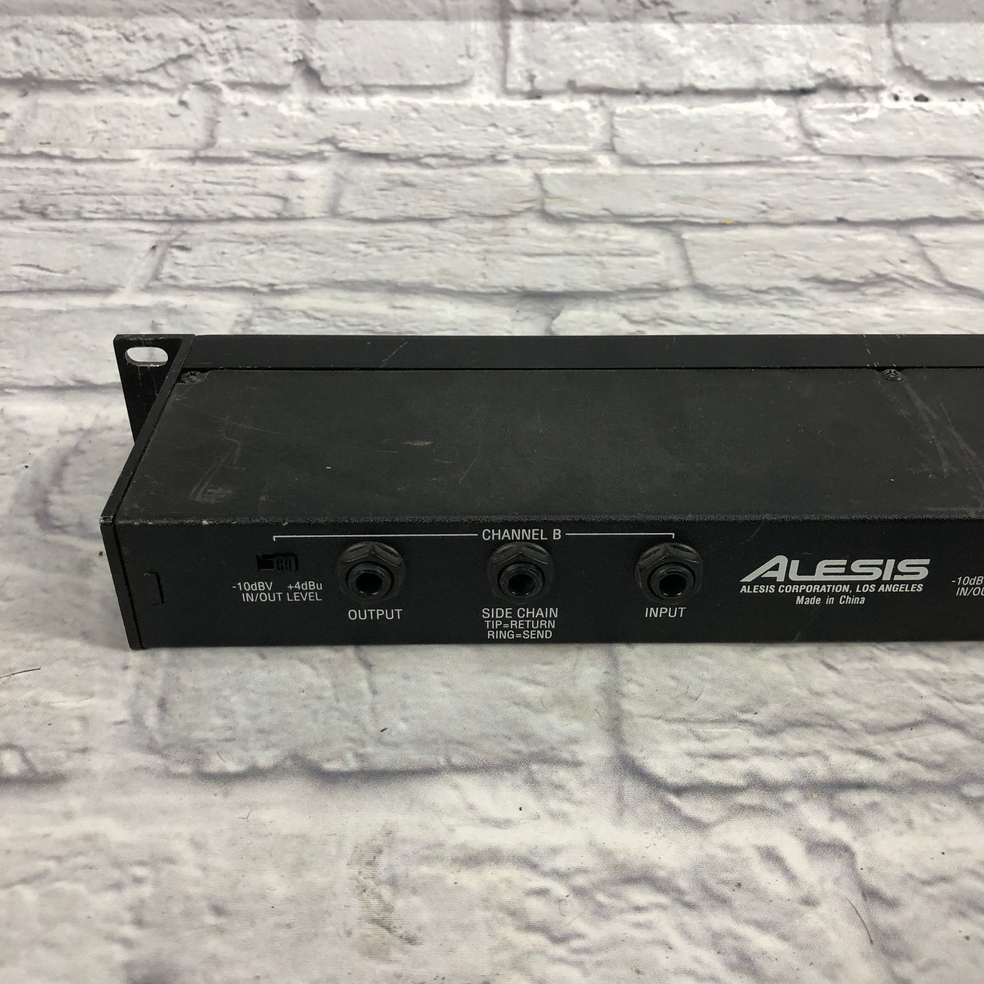 Alesis 3630 Rack Mount Compressor - Evolution Music