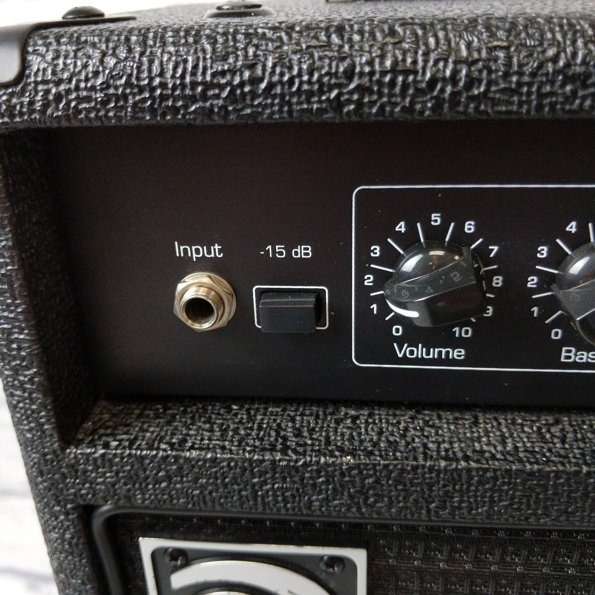 Ampeg BA -108 Bass Guitar Amp