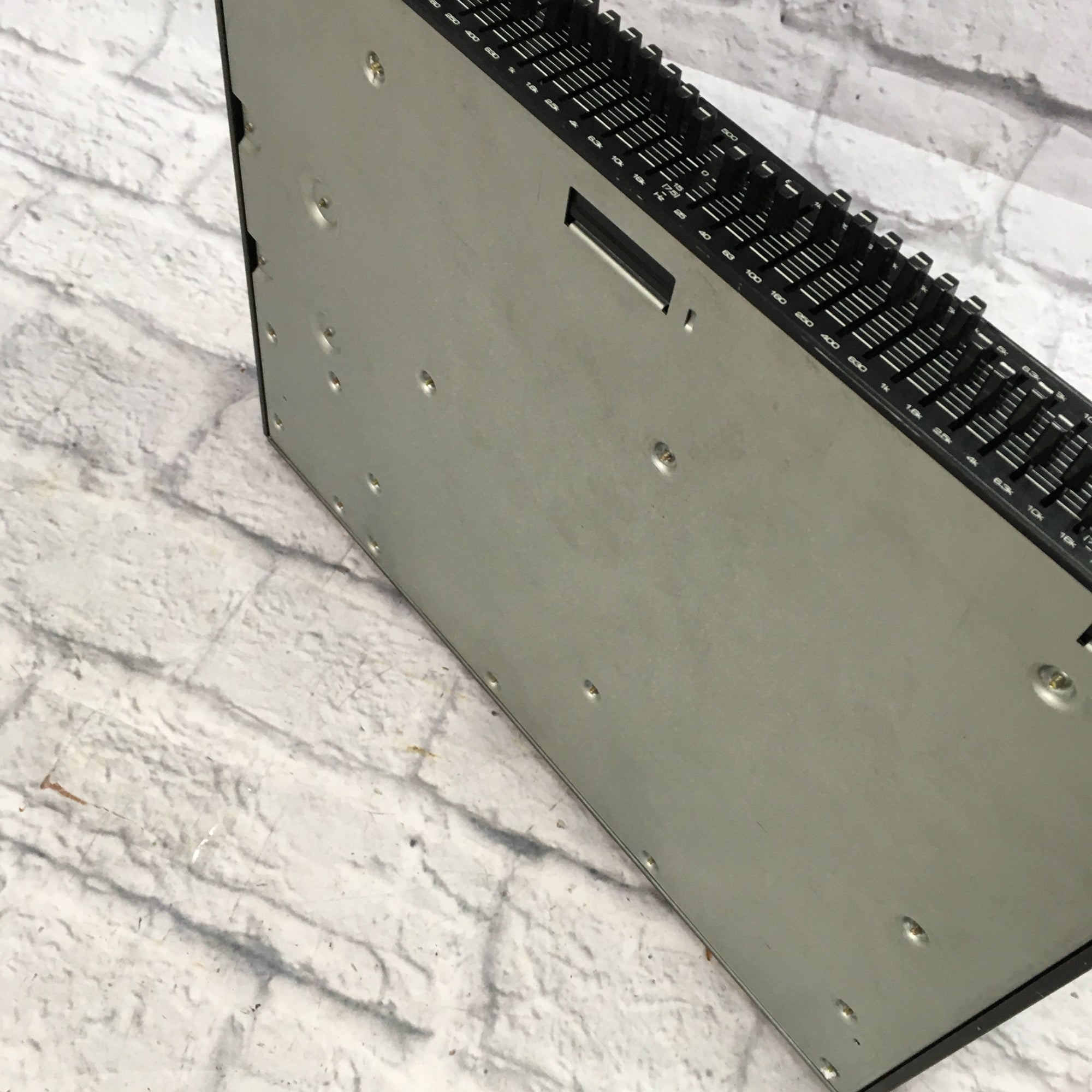 DBX 1531 Rack Equalizer