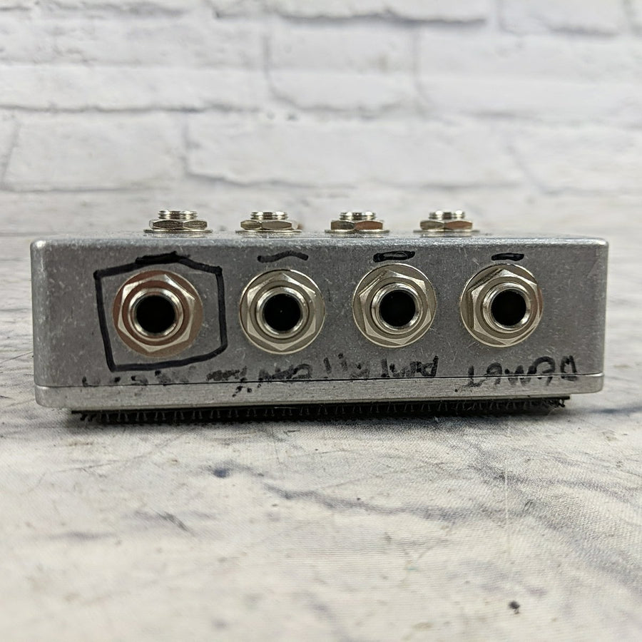 Unknown Pedal Sized Passive Patchbay