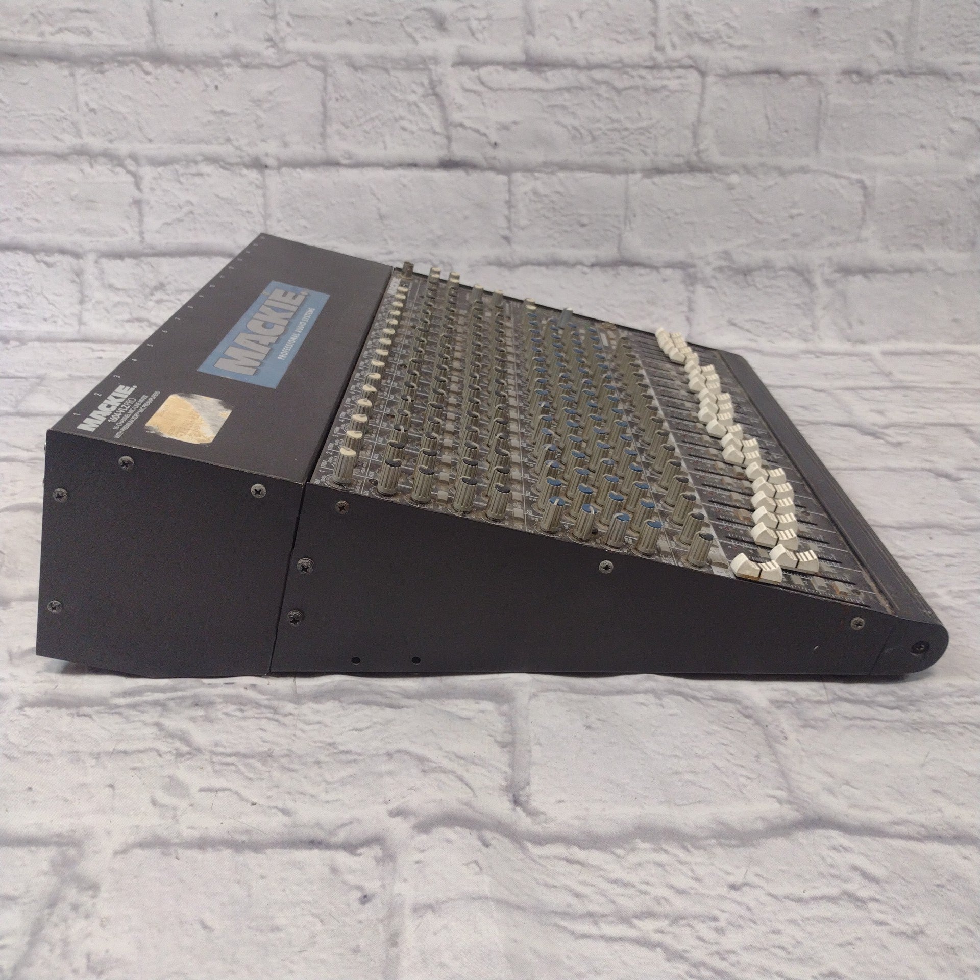 Mackie 1604 VLZ Pro Mixer AS IS