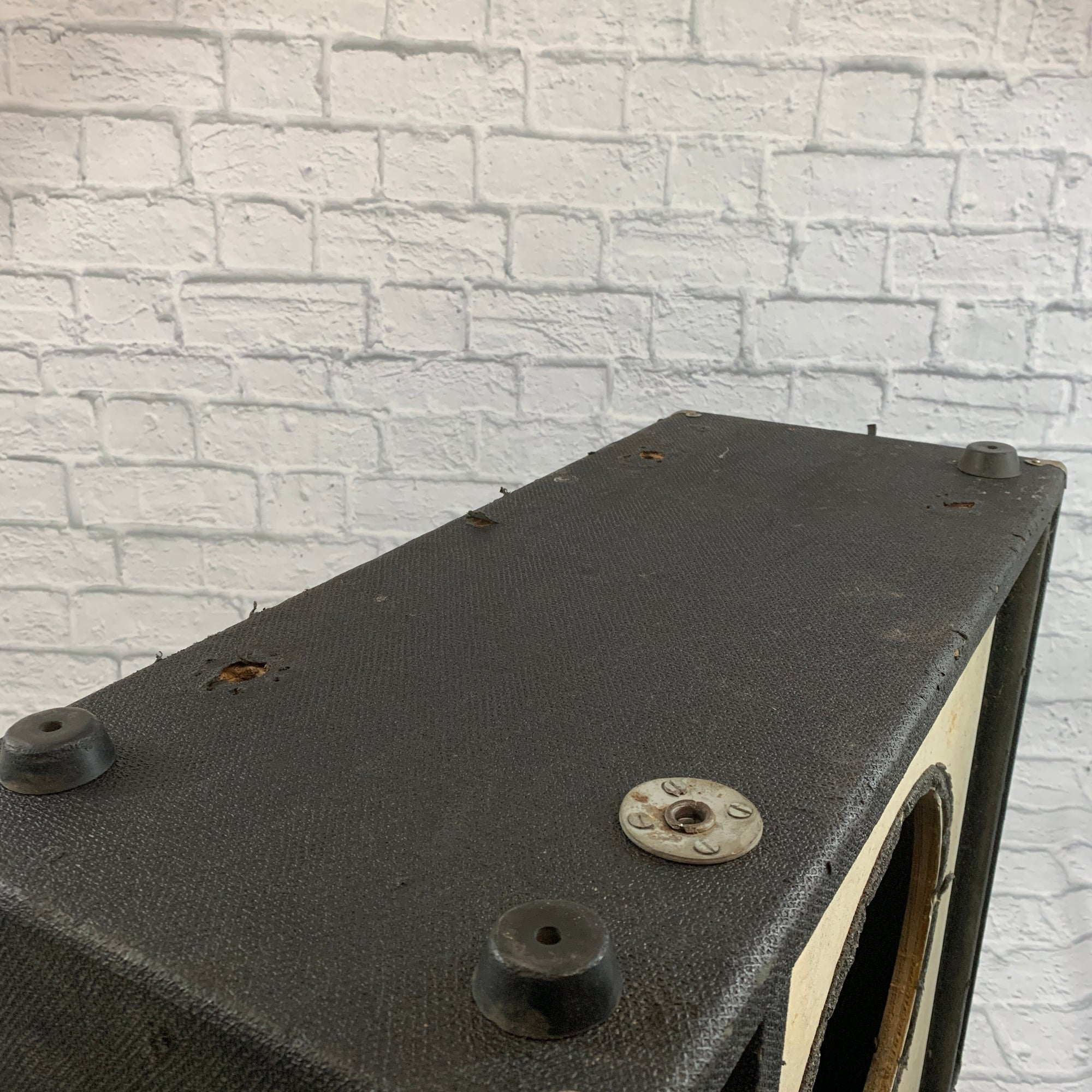 Unloaded Single 15" Speaker Cabinet