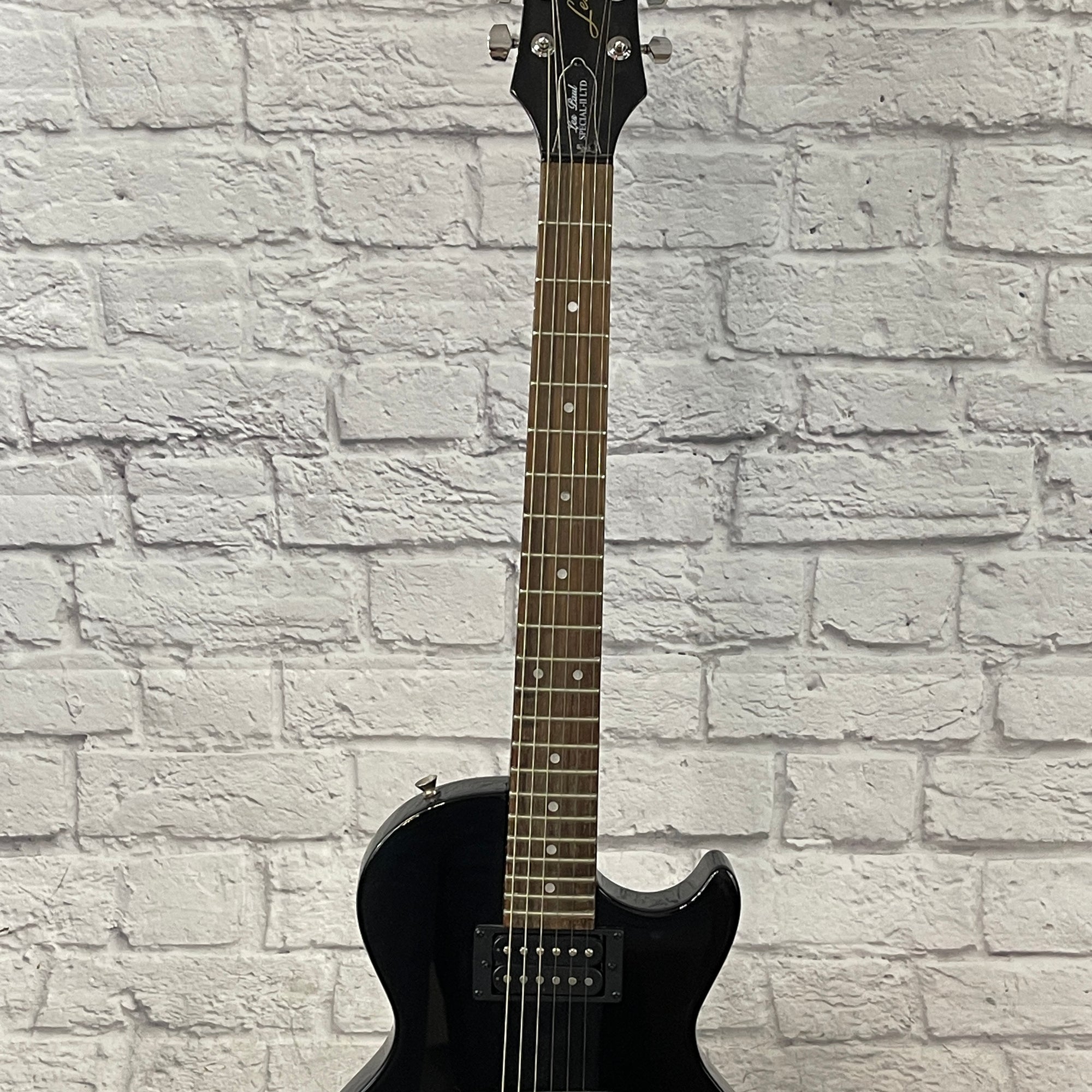 Epiphone Les Paul Special II Electric Guitar w/ gig bag