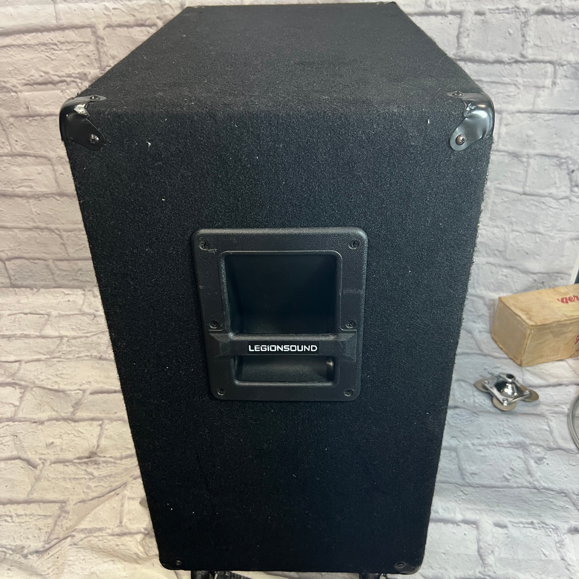 Legion Sound EMI-410 4x10 8ohm 600 Watt