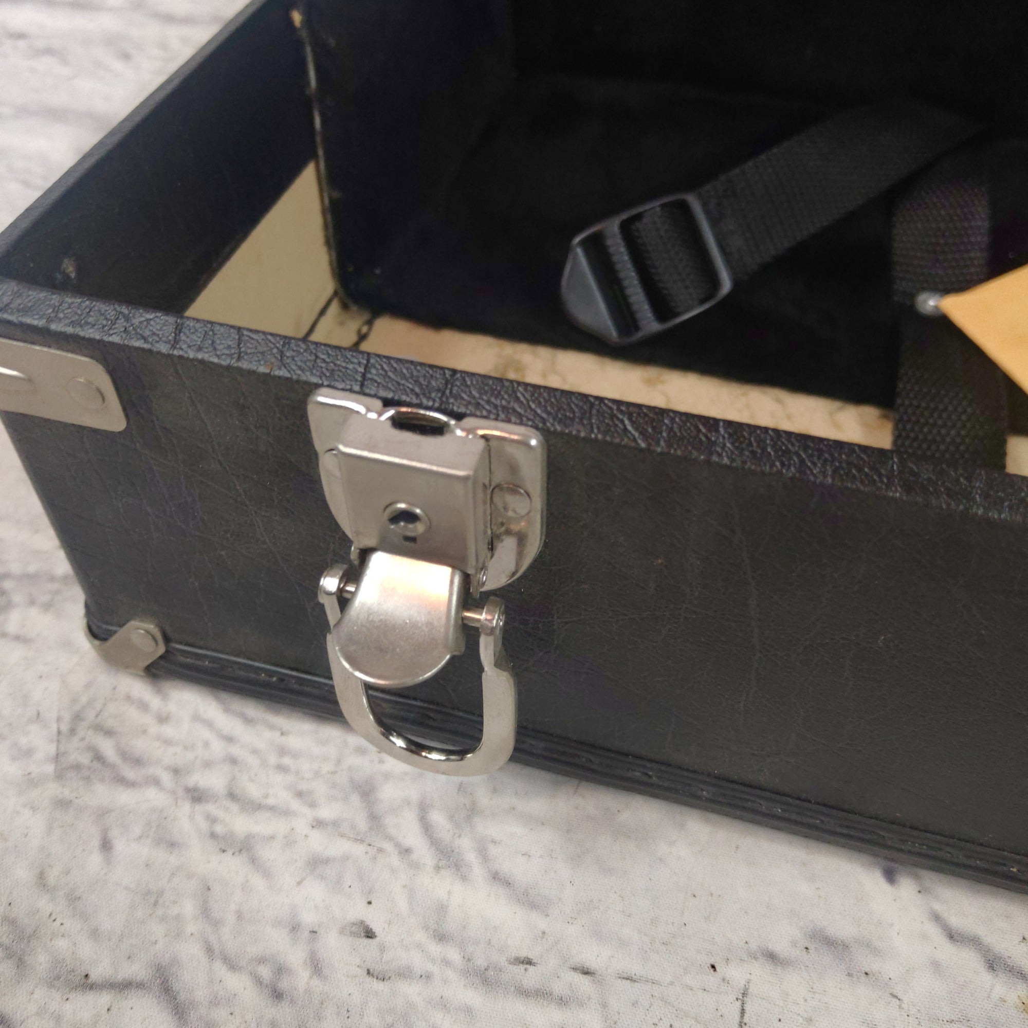 Unknown HA-2 Horn Case