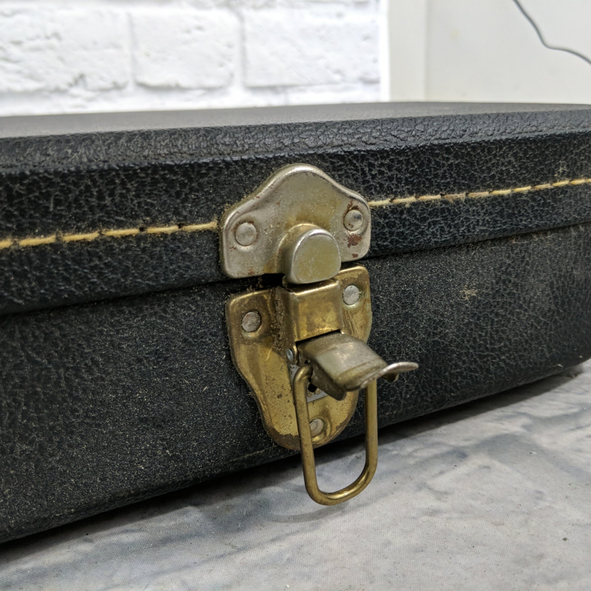 Unknown Hard Electric Guitar Case