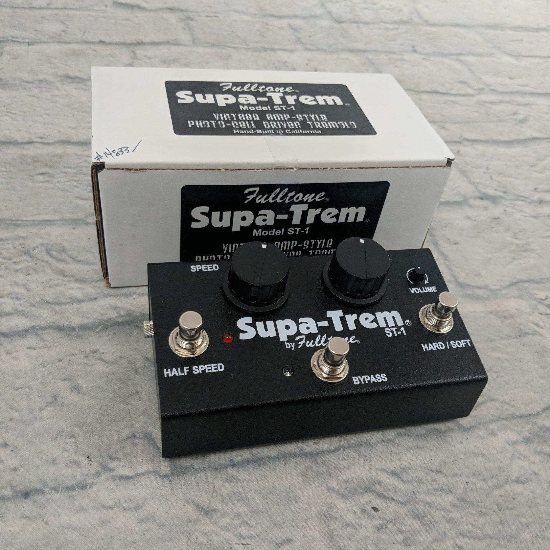 Fulltone Supa-Trem ST-1 Tremolo Pedal - Evolution Music