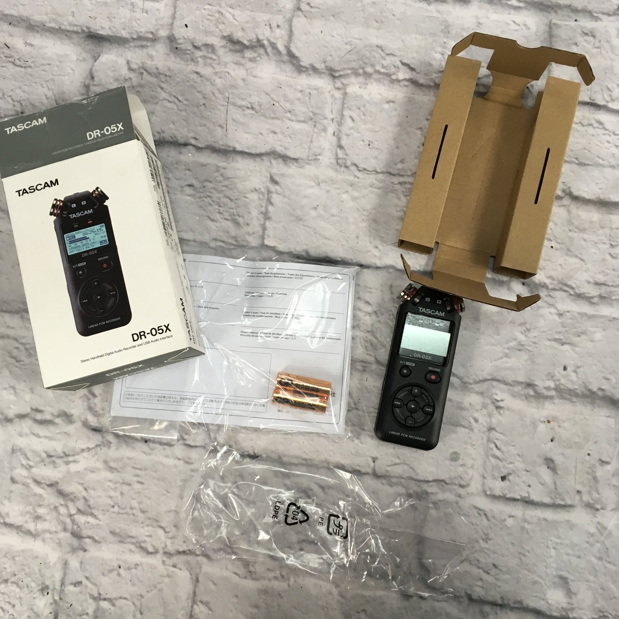 Tascam DR-05X Stereo Handheld Digital Audio Recorder & USB Interface