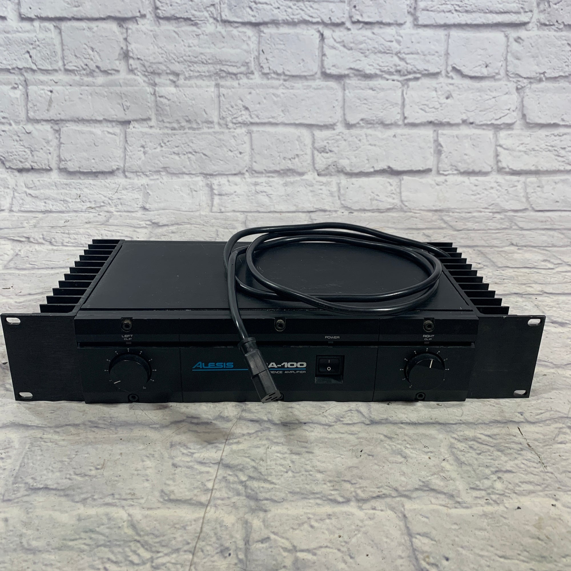 Alesis RA-100 Power Amp