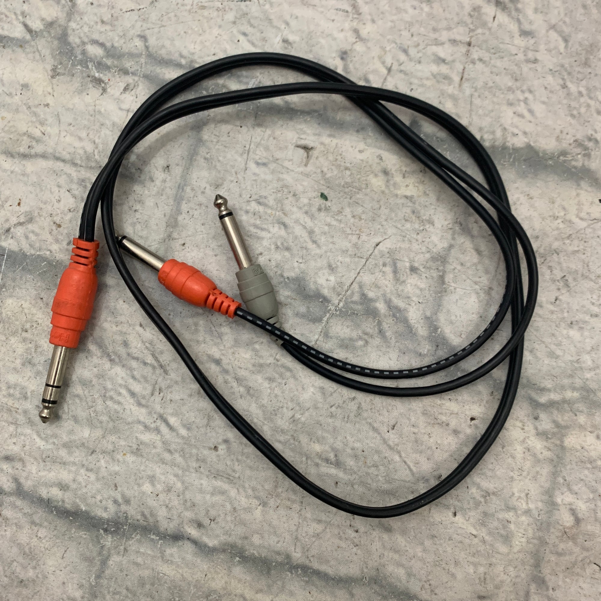 Hosa Insert Cable 1/4" TRS to Dual TS 3ft
