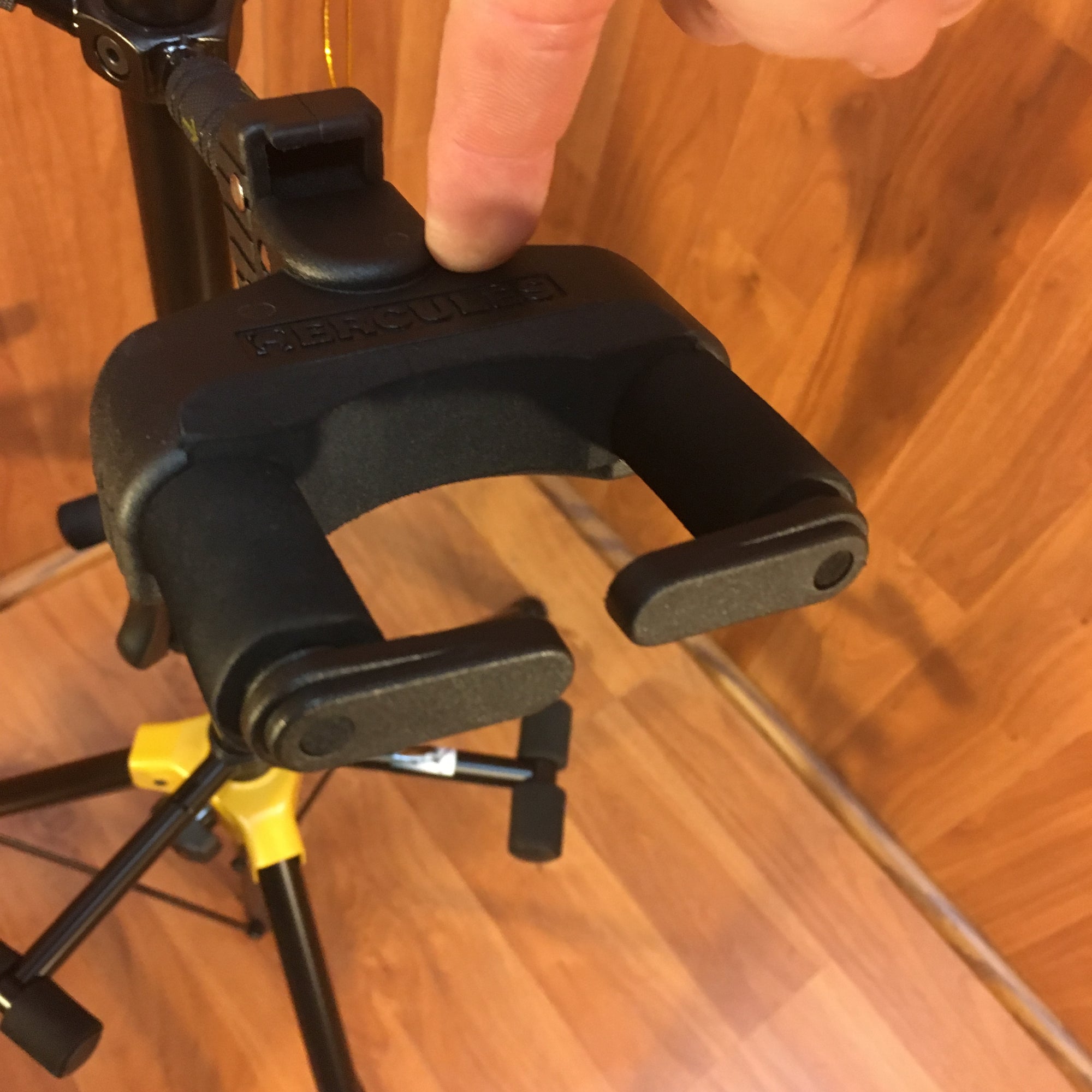 Hercules Stands GS432B Hanging Guitar Stand - Triple