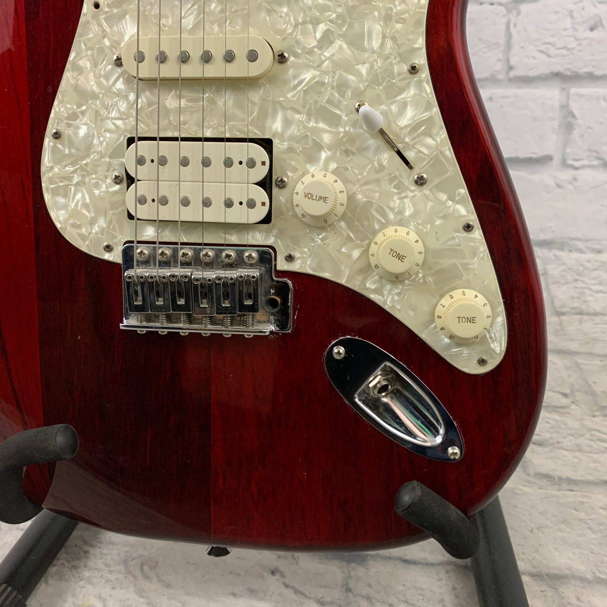 Hamer Slammer HSH Stratocaster Transparent Red
