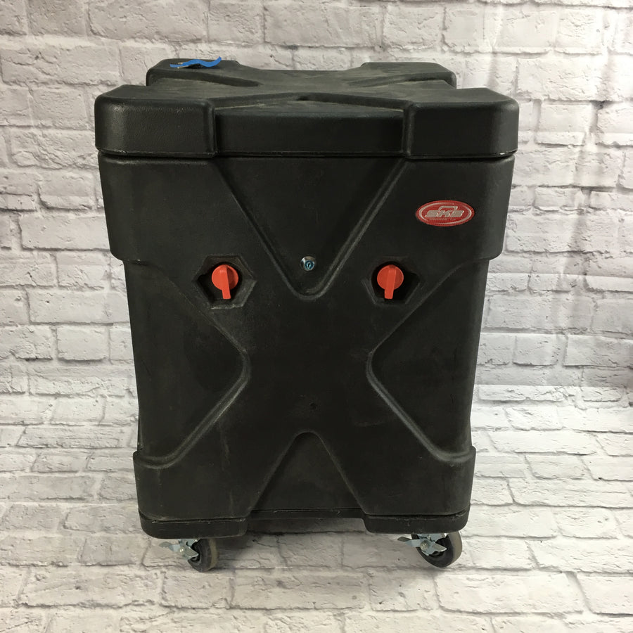 SKB R1010 8U Rack with Slant Mixer Top