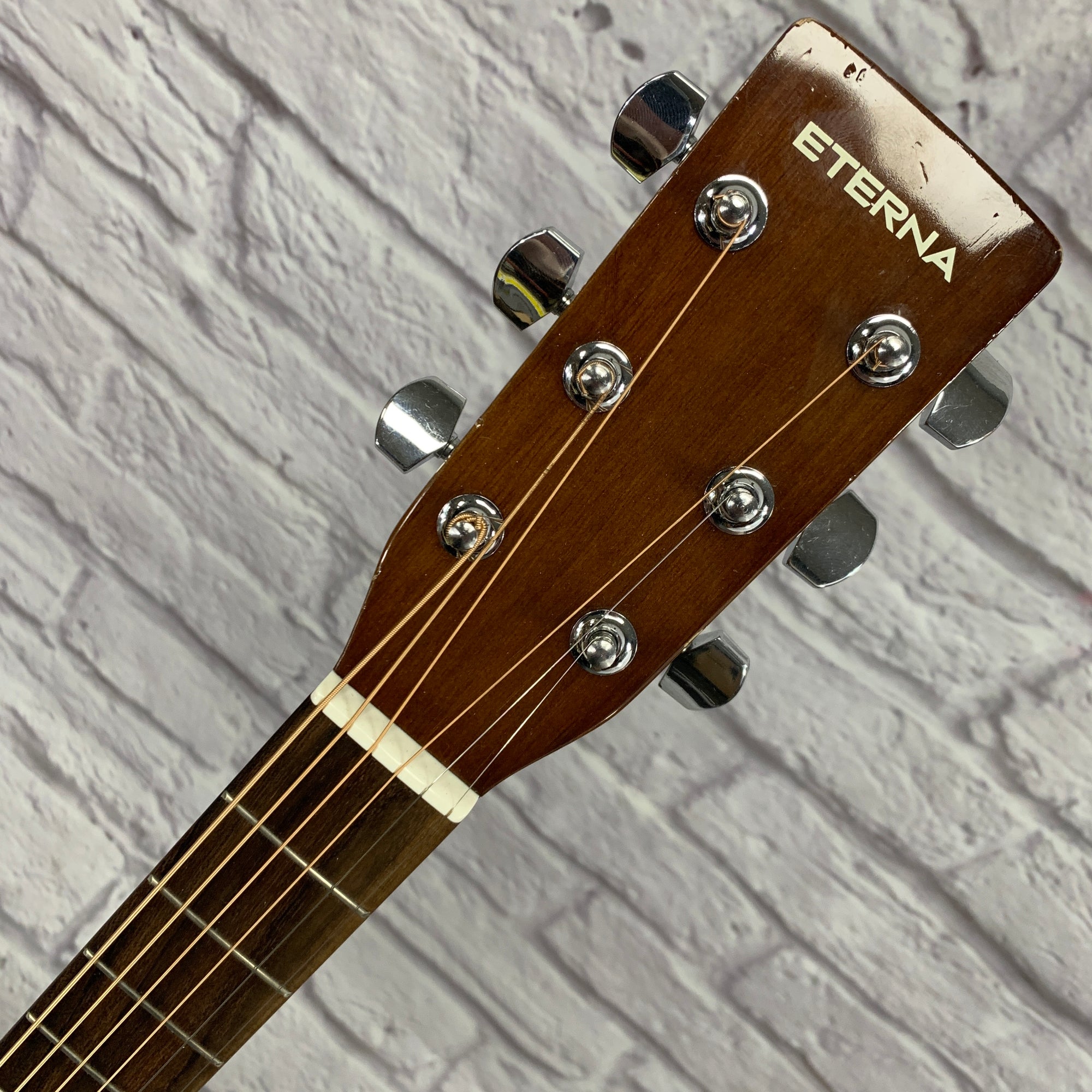 Yamaha eterna deals acoustic guitar