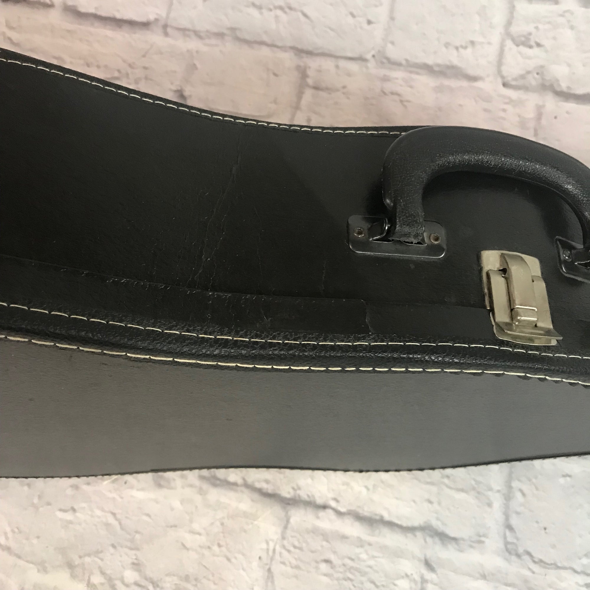 Chipboard Acoustic Guitar Case