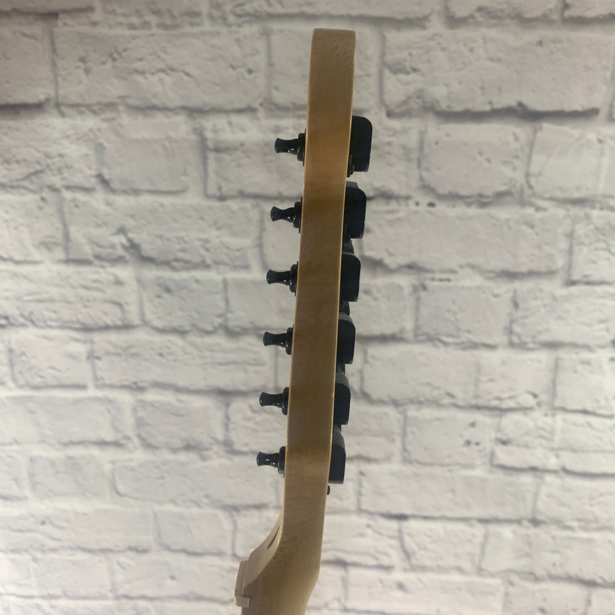 Unknown 22 Fret Maple Guitar neck w/ Tuners