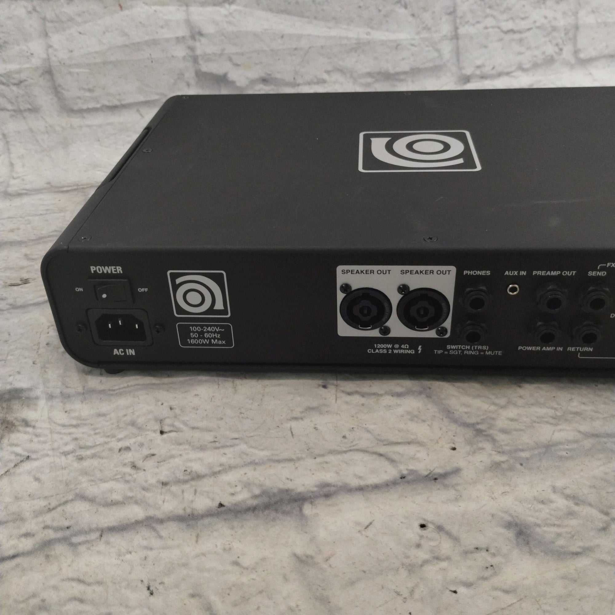 Ampeg Venture v12 Bass Head