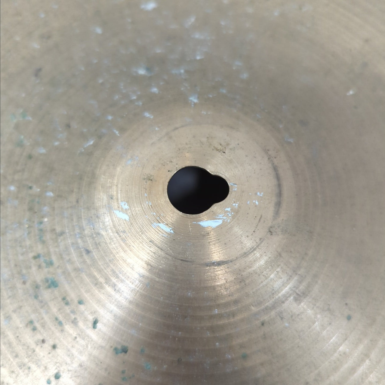 Zildjian 20 Medium Ride Cymbal Keyholed