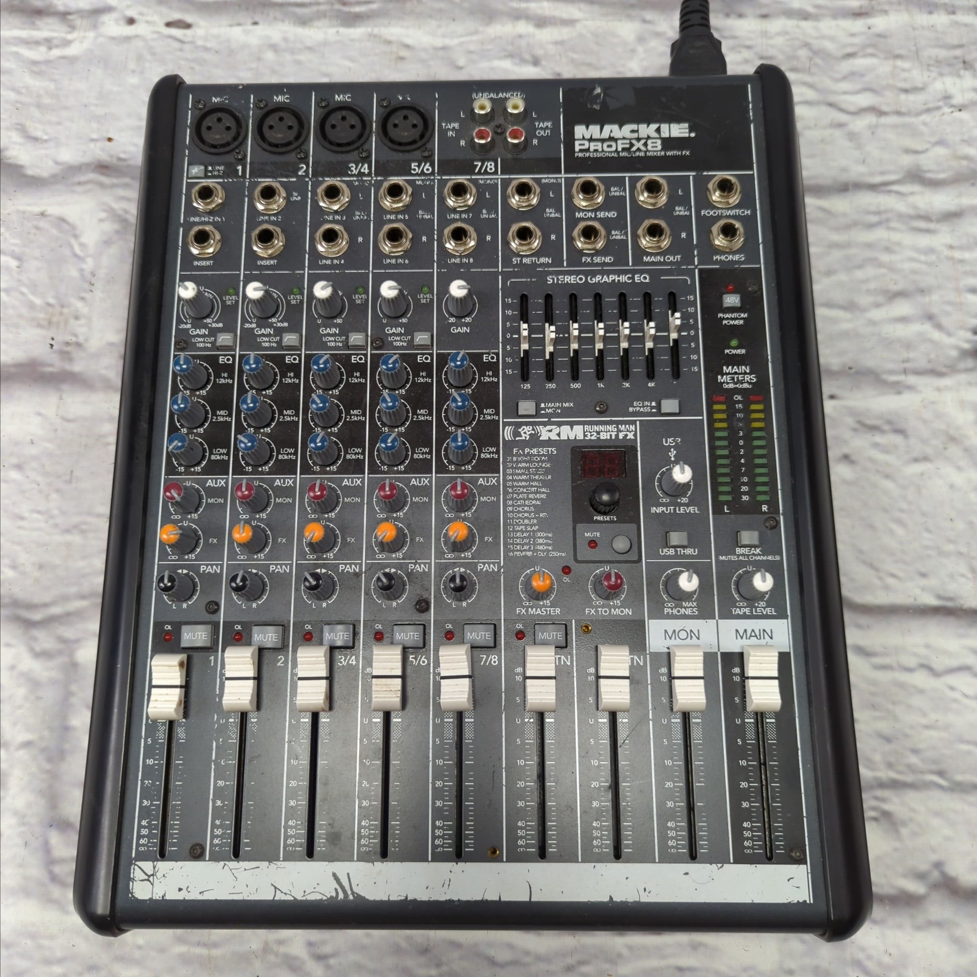 【ジャンク品】Mackey pro FX8 ミキサー Mackie PRO FX-8 8-channel mixer with effects, USB connection