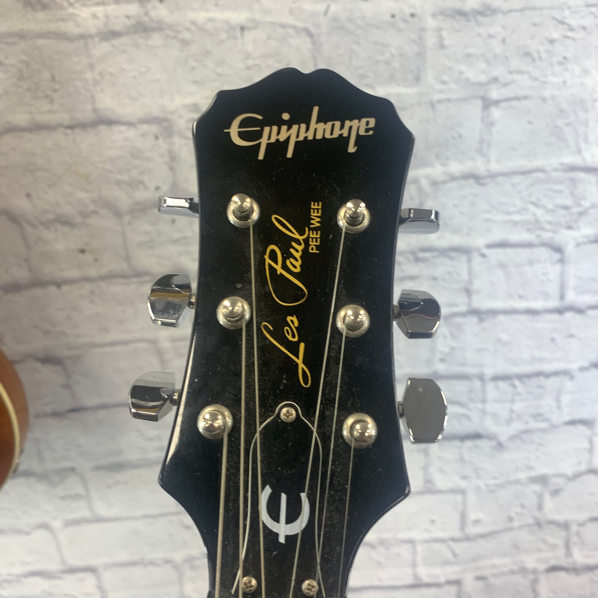 Epiphone Pee Wee Les Paul with Case and Amp