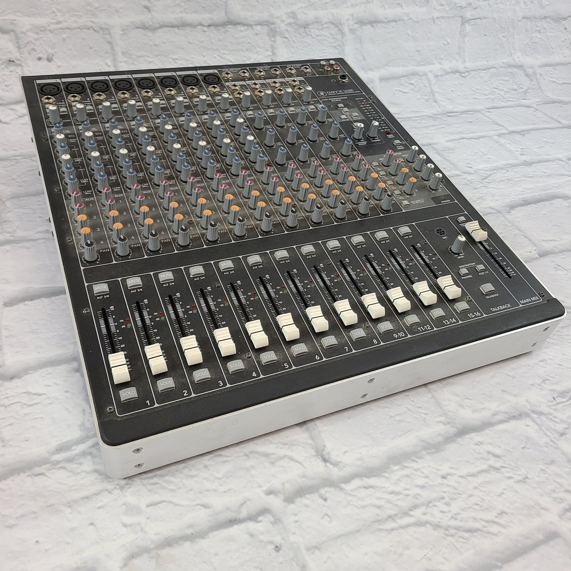 配信機器・PA機器・レコーディング機器 MACKIE ONYX 1620i Onyx Series Premium Analog Mixers with Multitrack USB | Mackie
