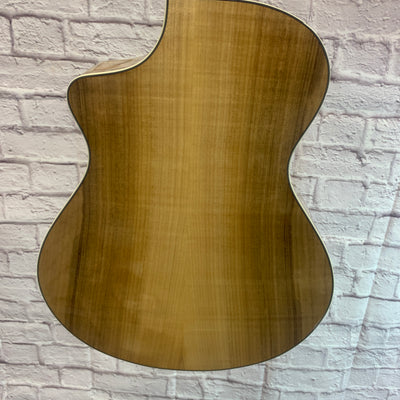 Breedlove Stage EX Sitka Top Concert Acoustic