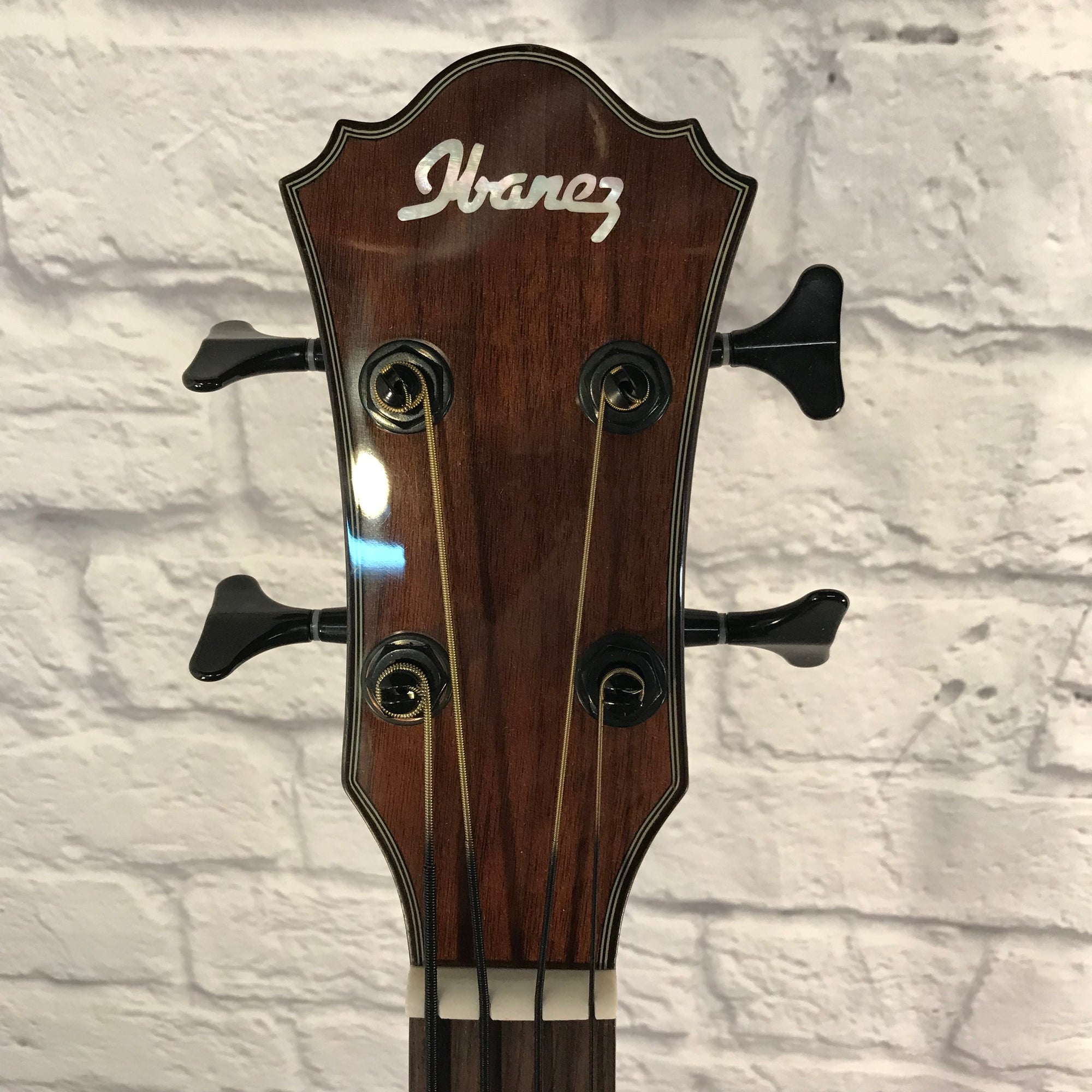 ** Ibanez AEWB20NT 4-string Acoustic Bass  Guitar with Mahogany Back and Sides