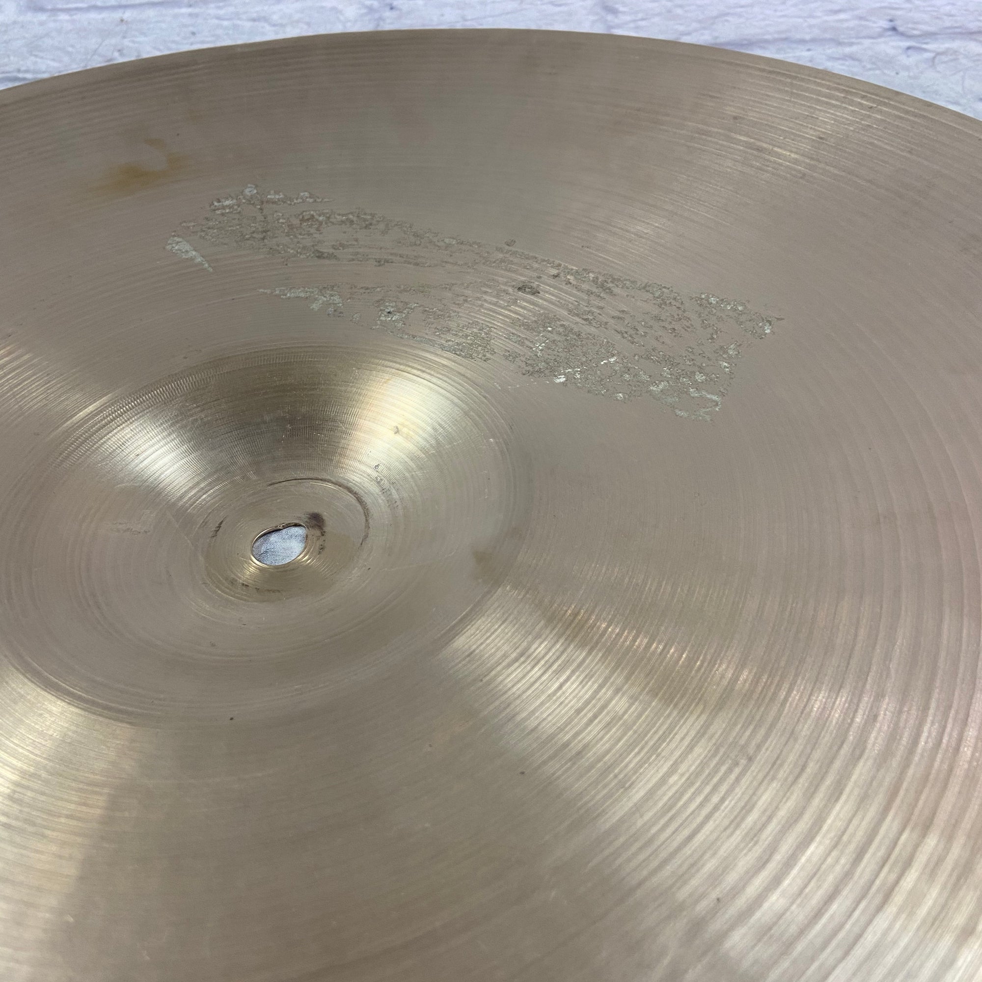 Zildjian Avedis 19 Medium Crash Cymbal Unknown Series